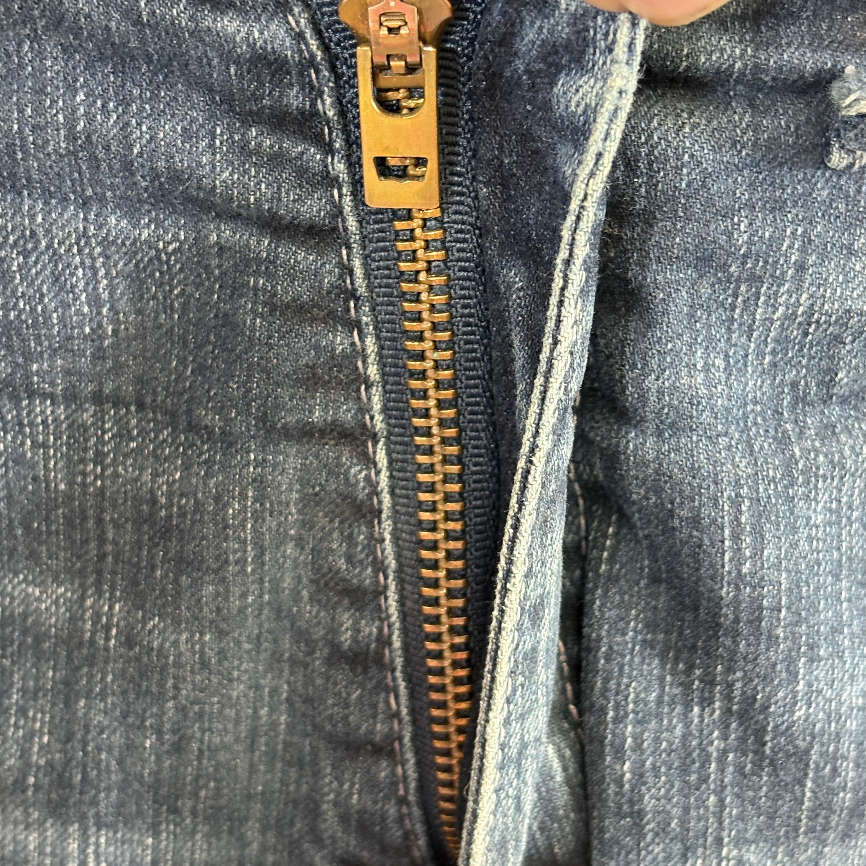 Levi 505 men's jeans, waist 33"