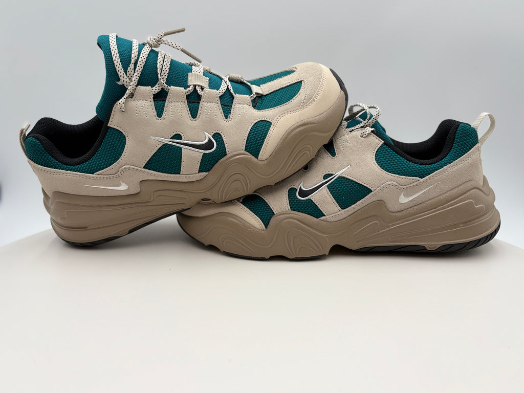 Nike Tech Hera Light Orewood (FJ9532-110)