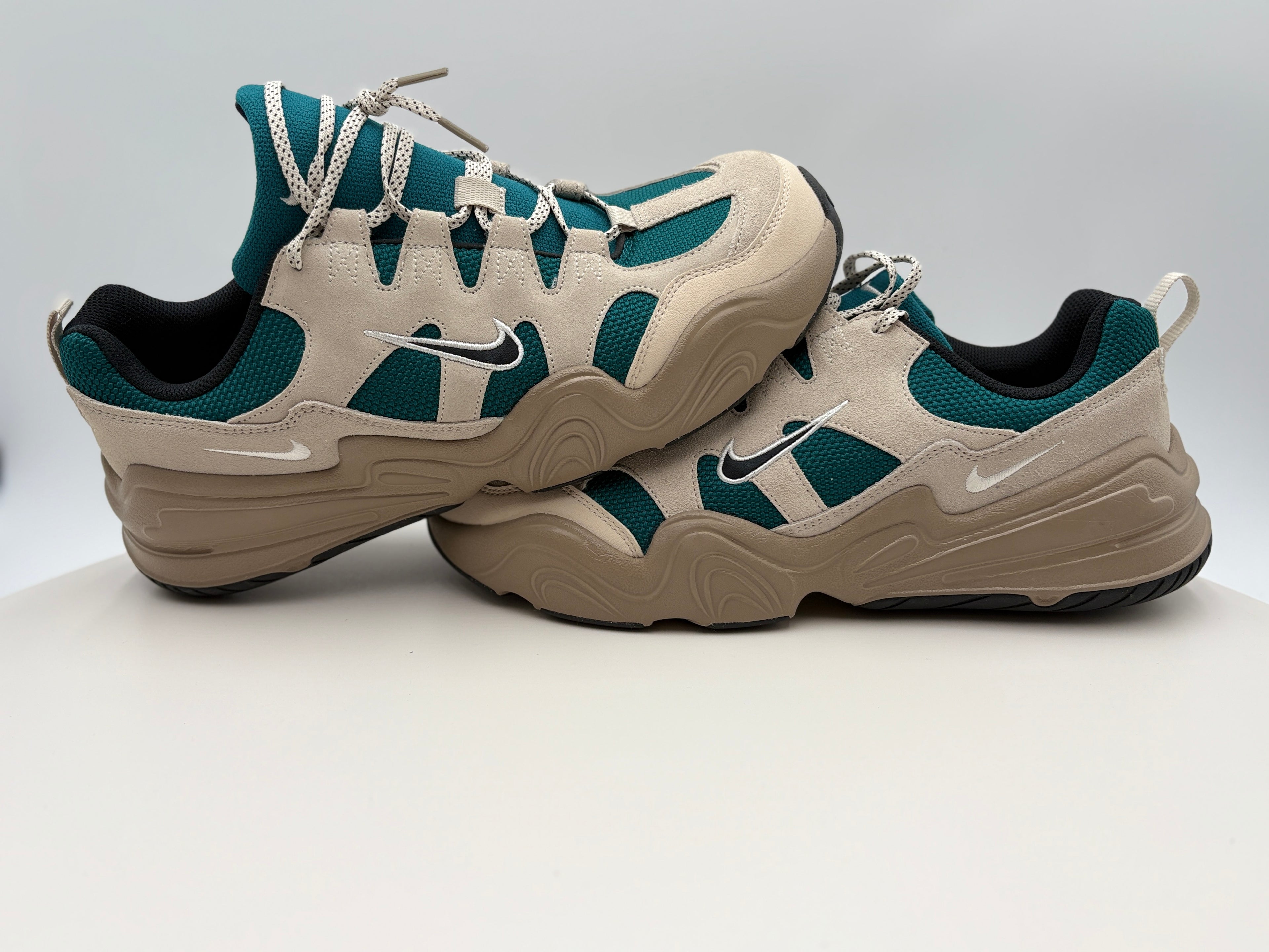 Nike Tech Hera Light Orewood (FJ9532-110)