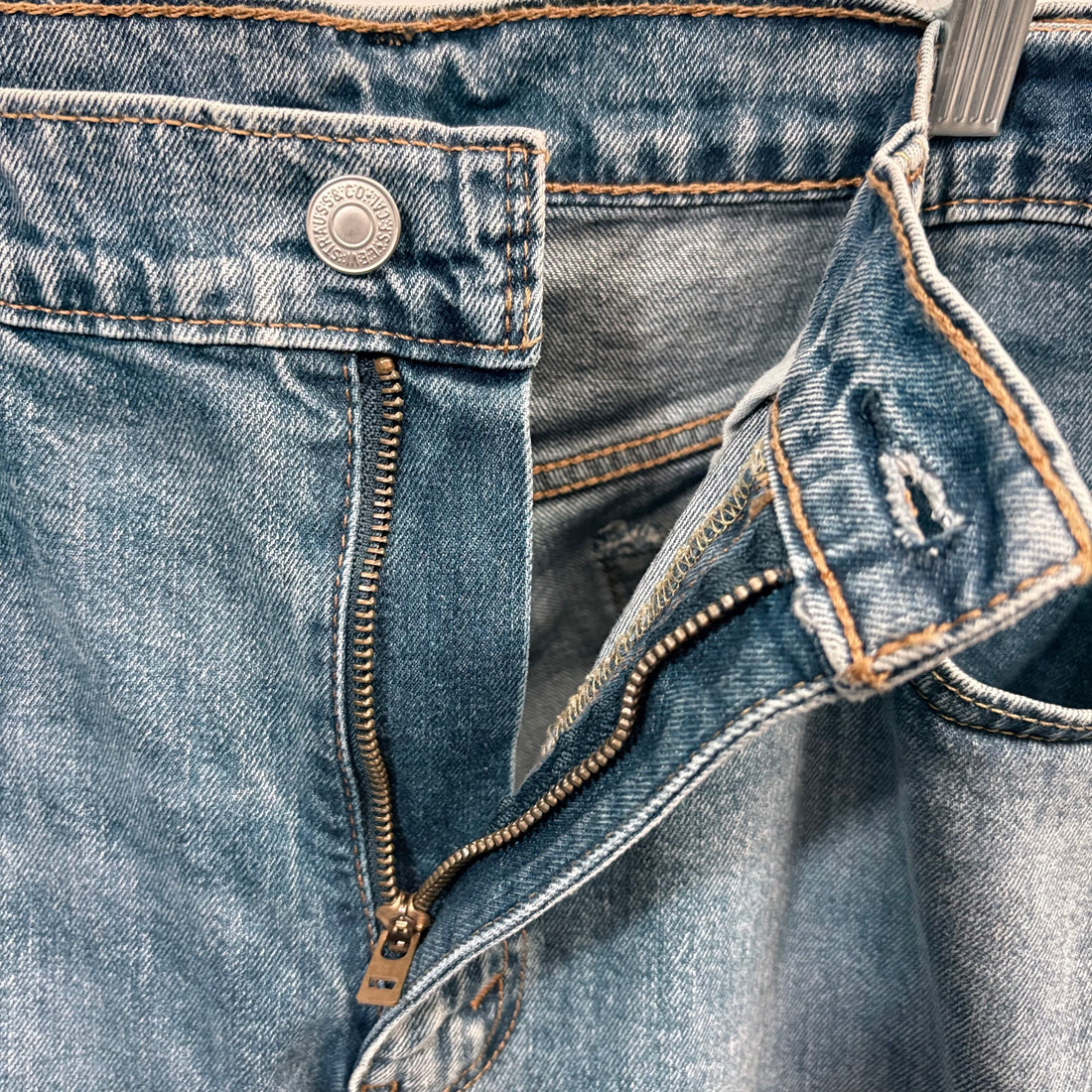 Levi 559 Men's Jeans, waist size 36"