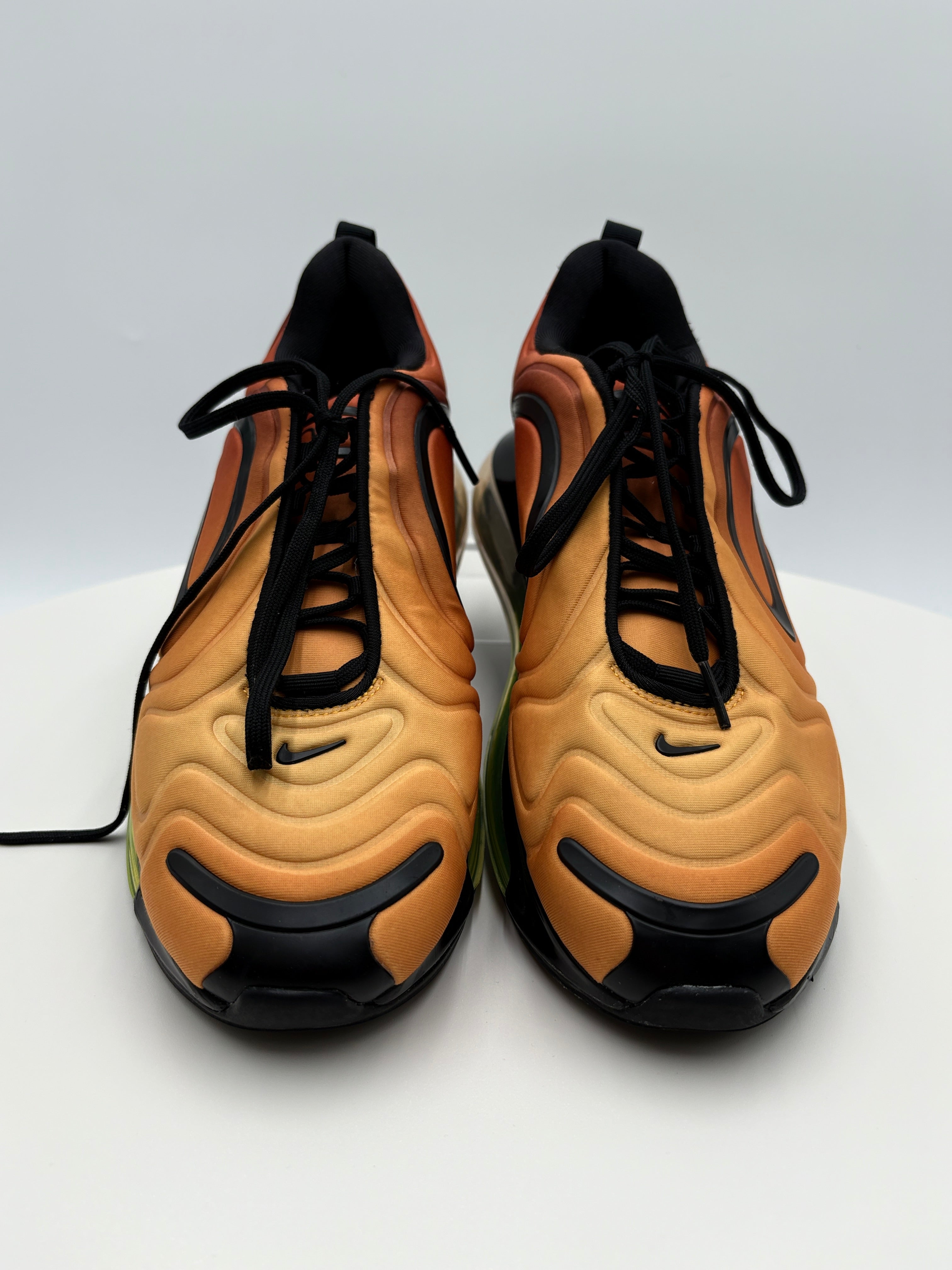 Nike Air Max 720 Sunrise Sunset Gradient AO2924-800 Authenticated