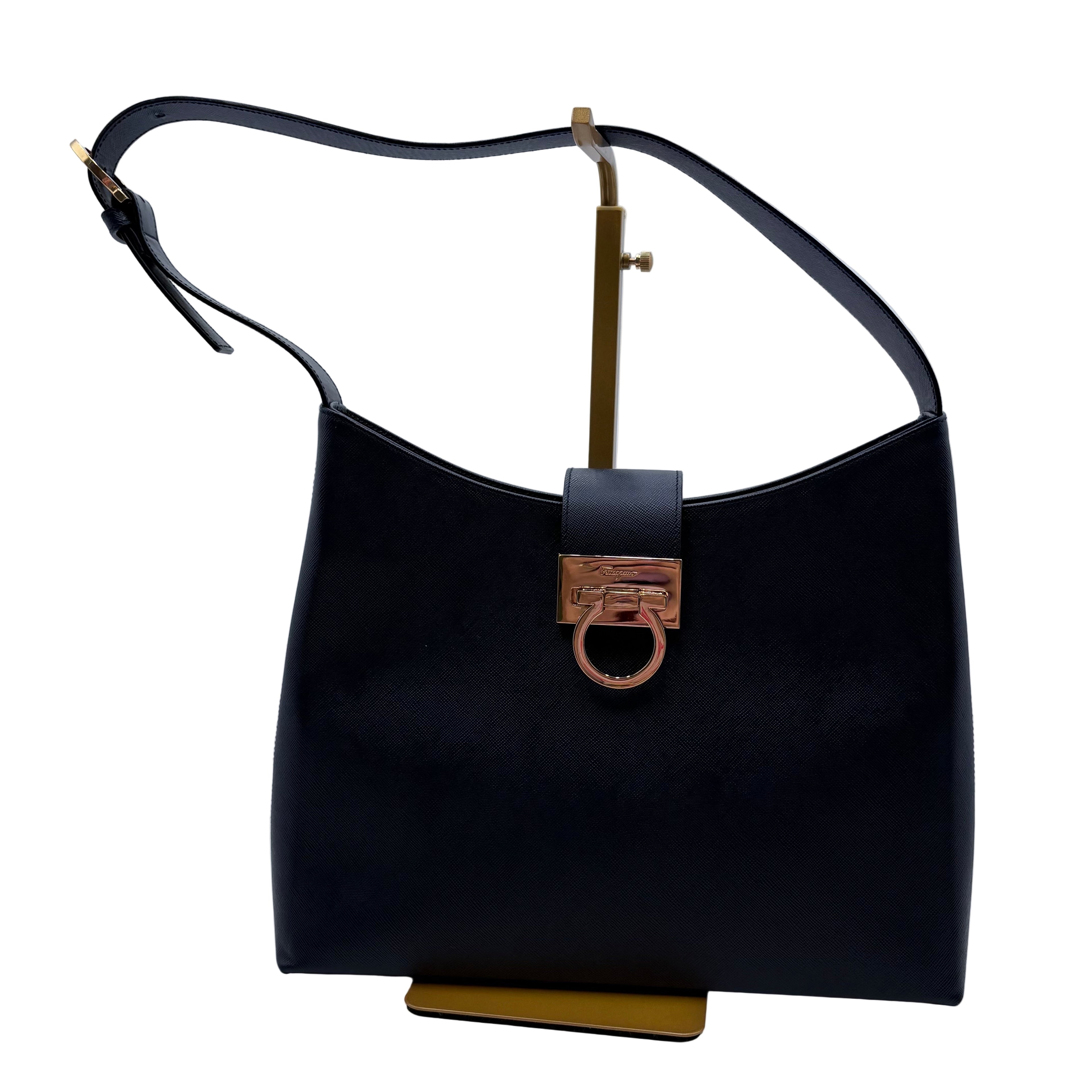 Authenticated Farragamo shoulder bag