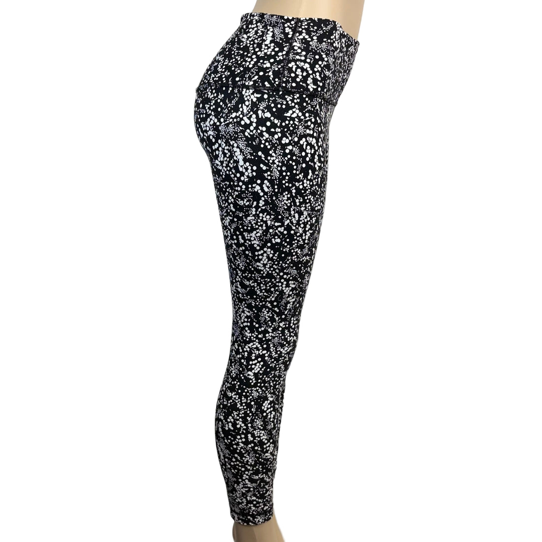 Lululemon Leggings, size 8