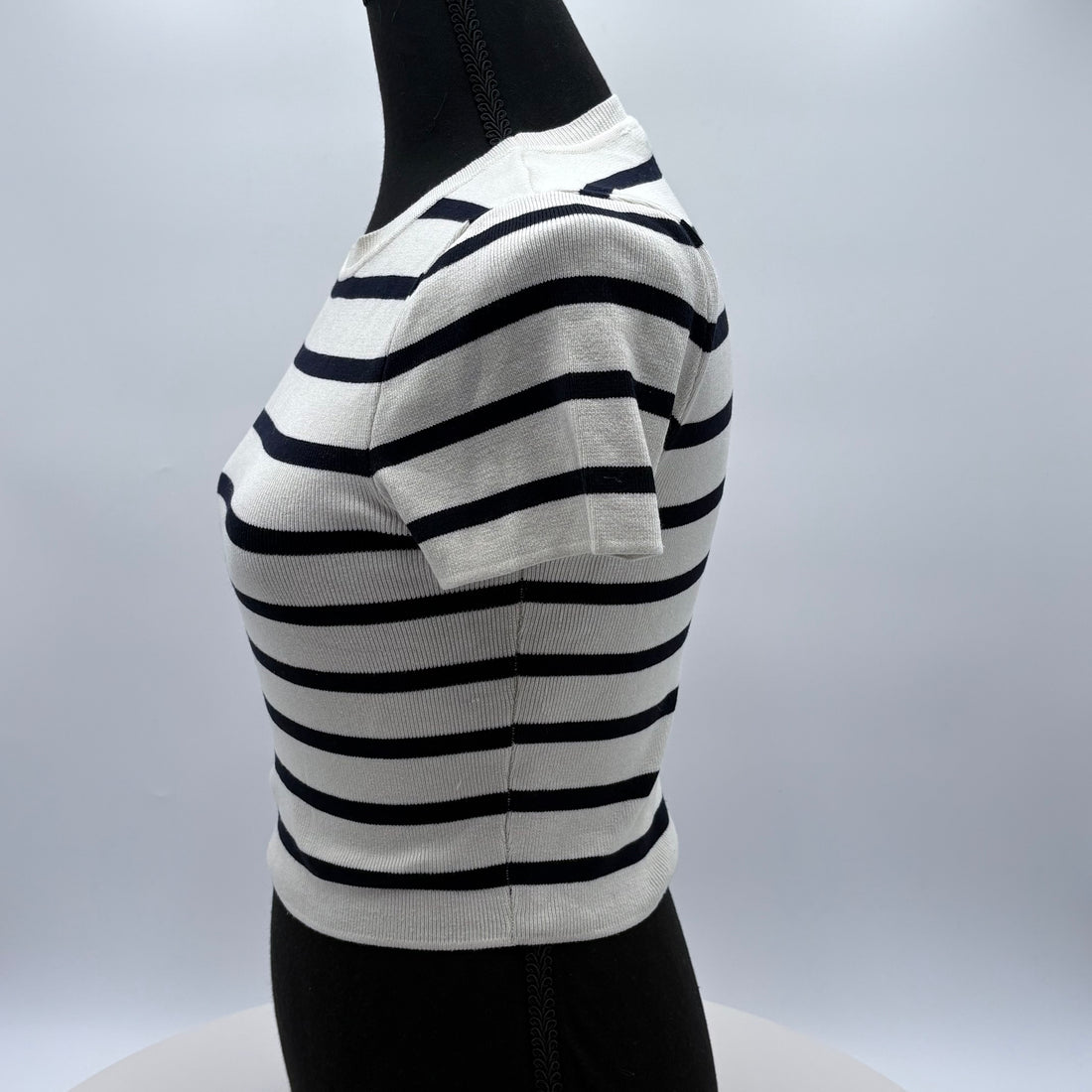 Zara short sleeve shirt, size medium