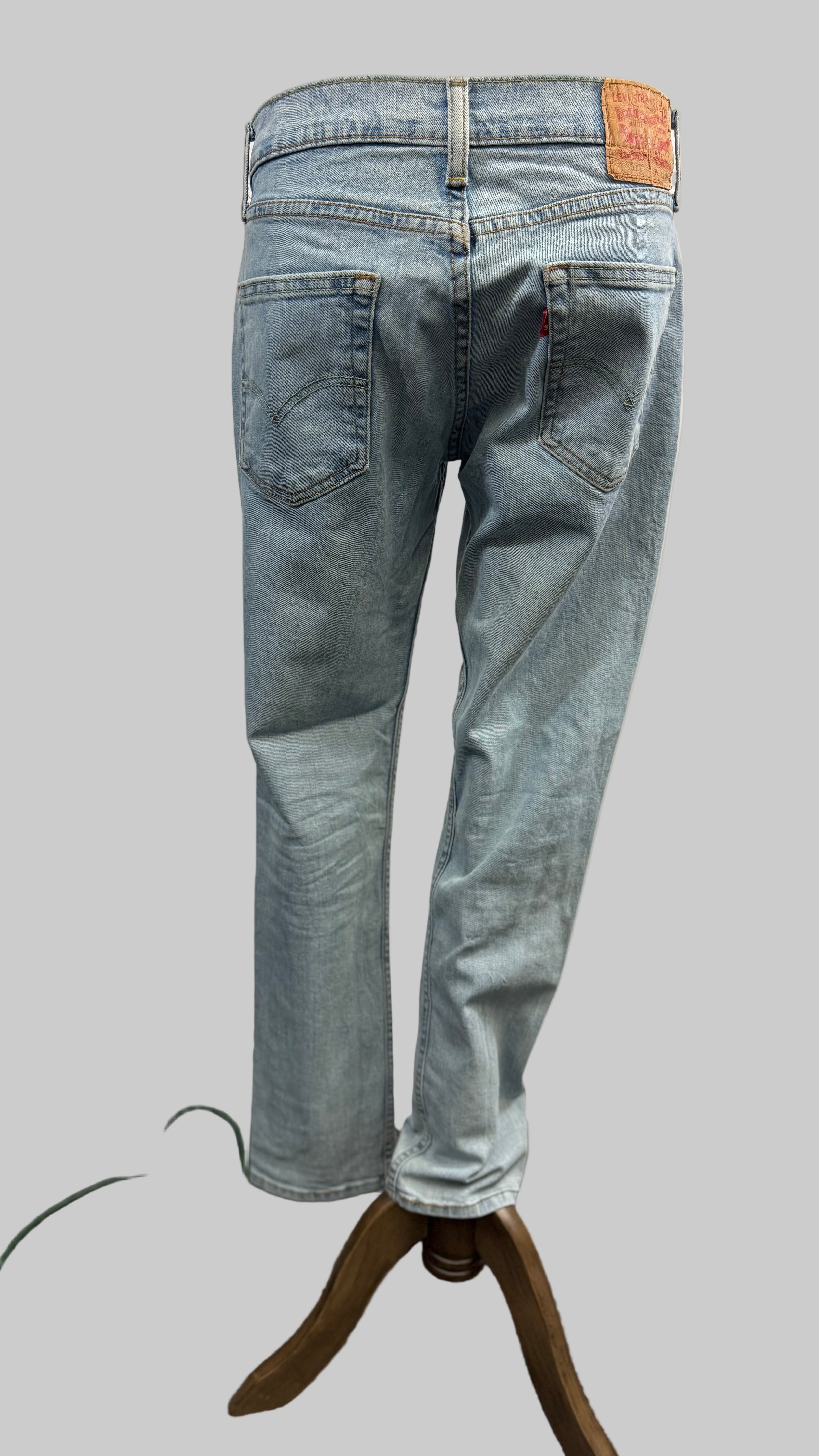 Levi Men's 517 jeans, waist 31"