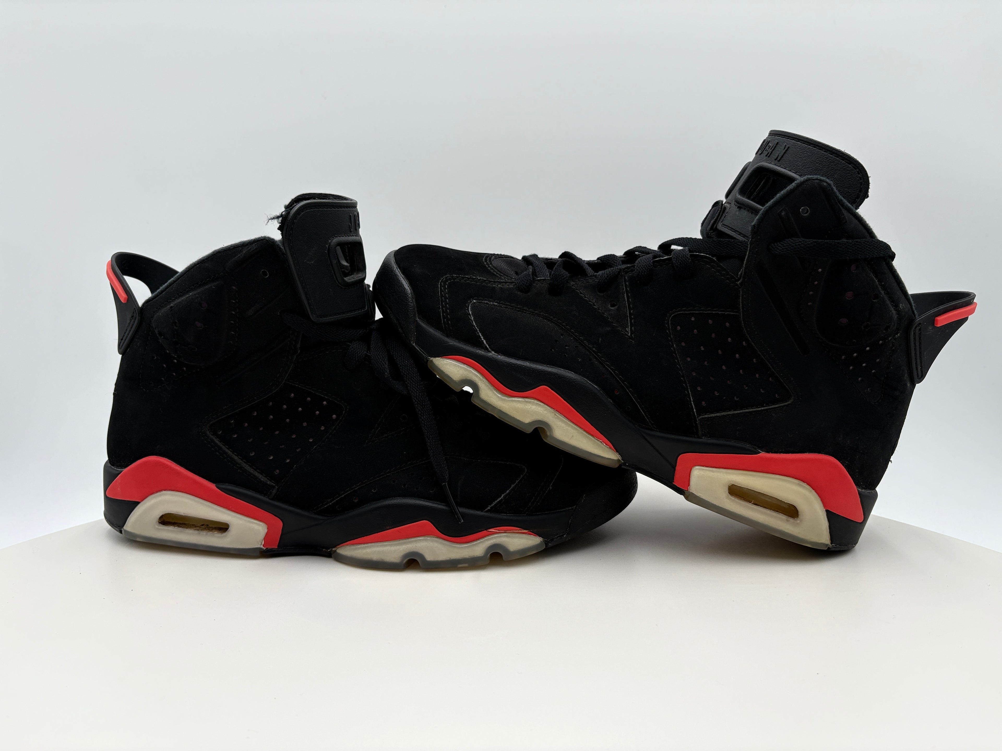 Nike Air Jordan #6 Retro Black Infrared (38466-060) Authenticated