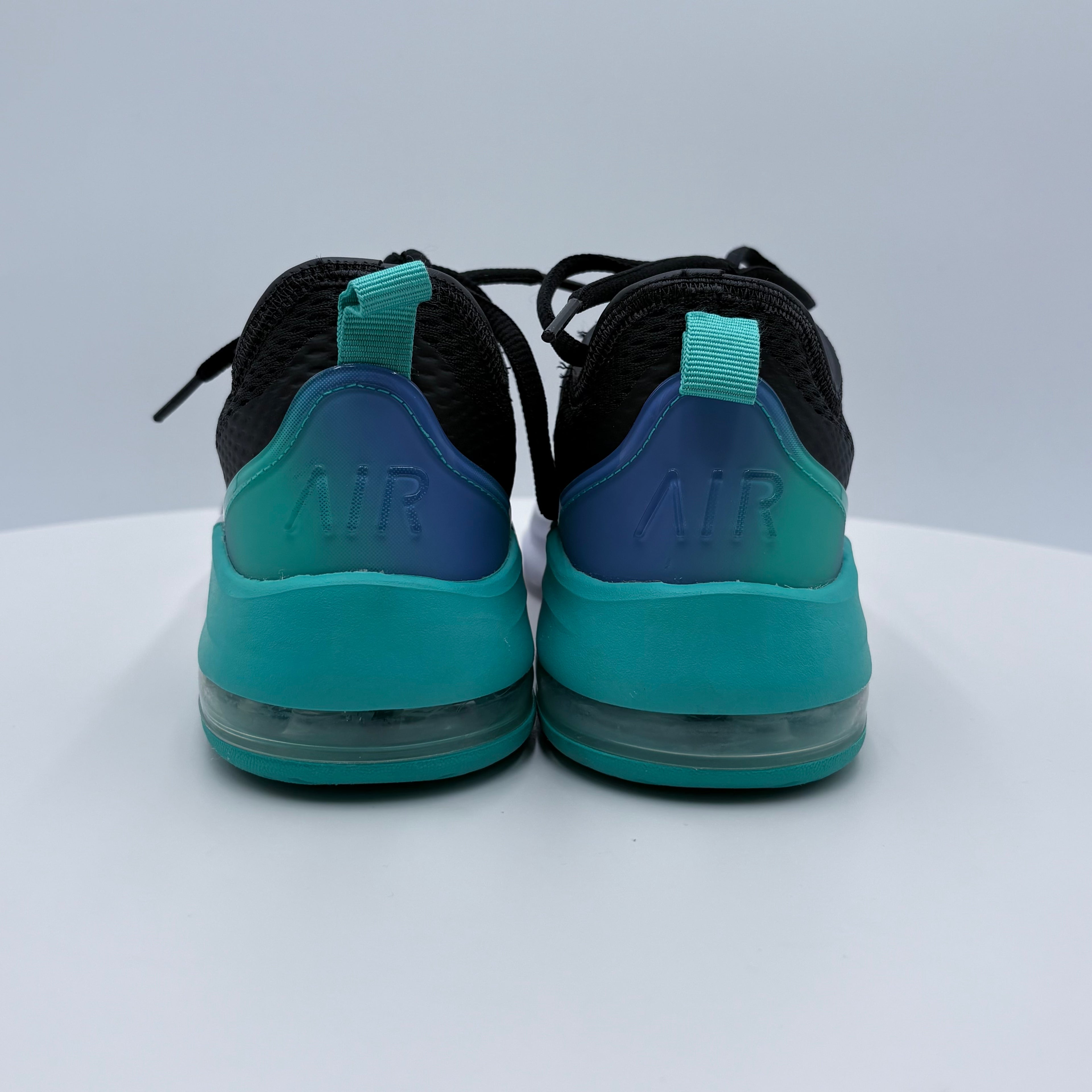 Nike Air Max Motion 2