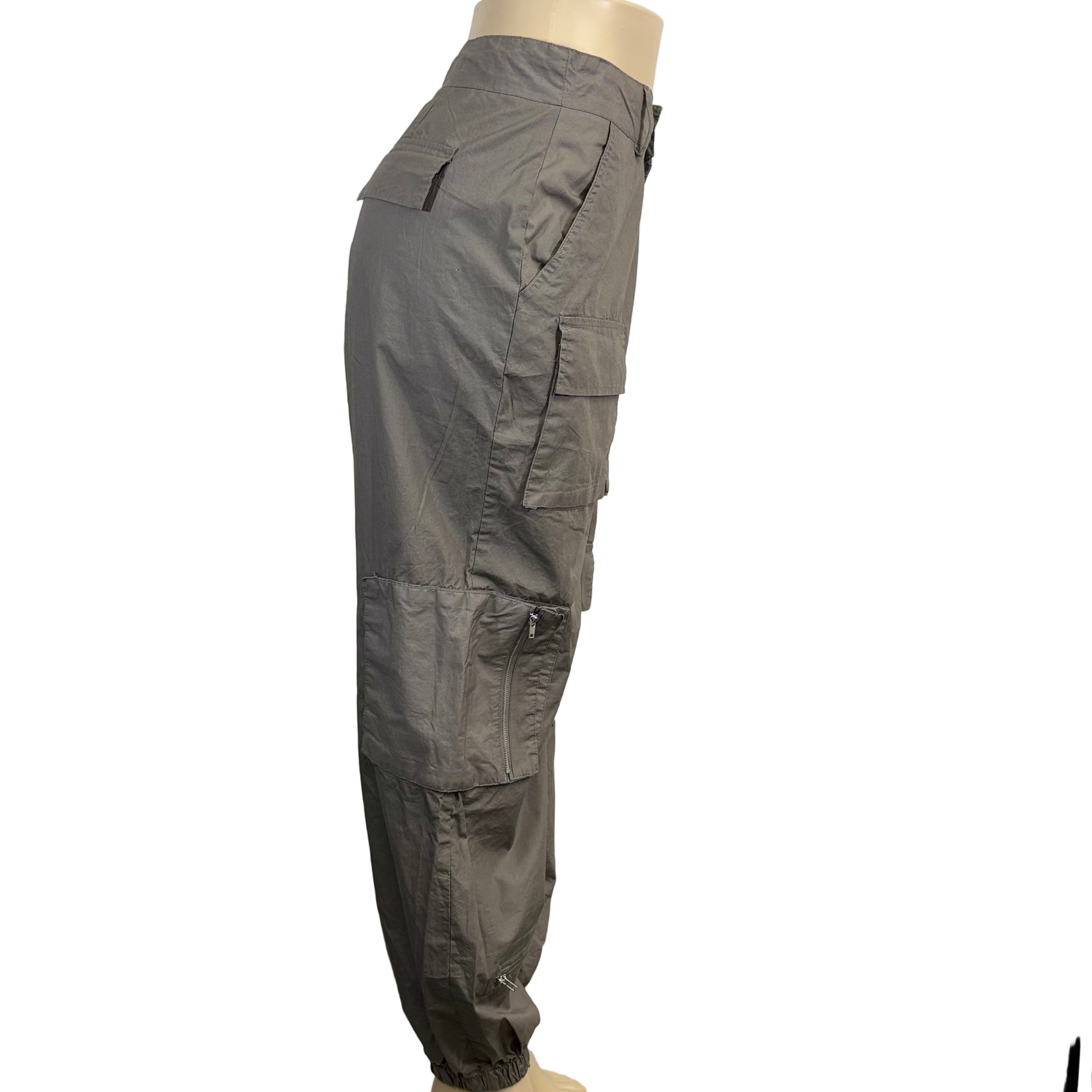 Rachel Paige Cargo pants NWT, size large, waist 33"