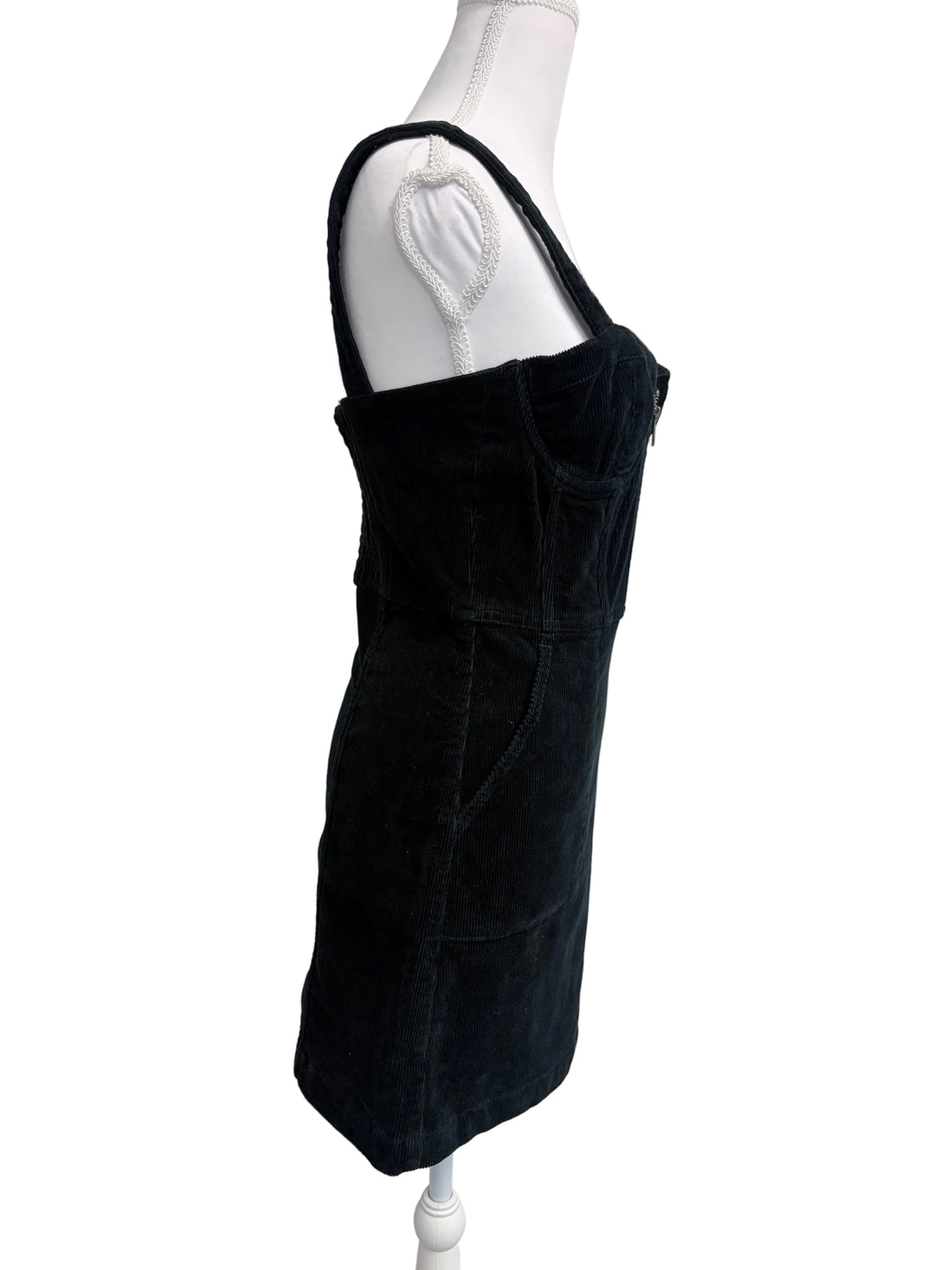 Alice + Olivia Sleeveless black corduroy dress, NWT