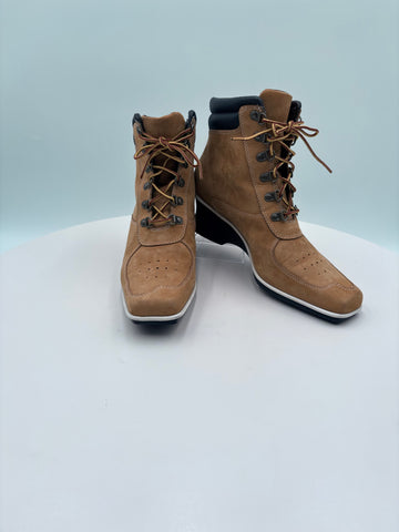 Timberland women's 2" heel boots