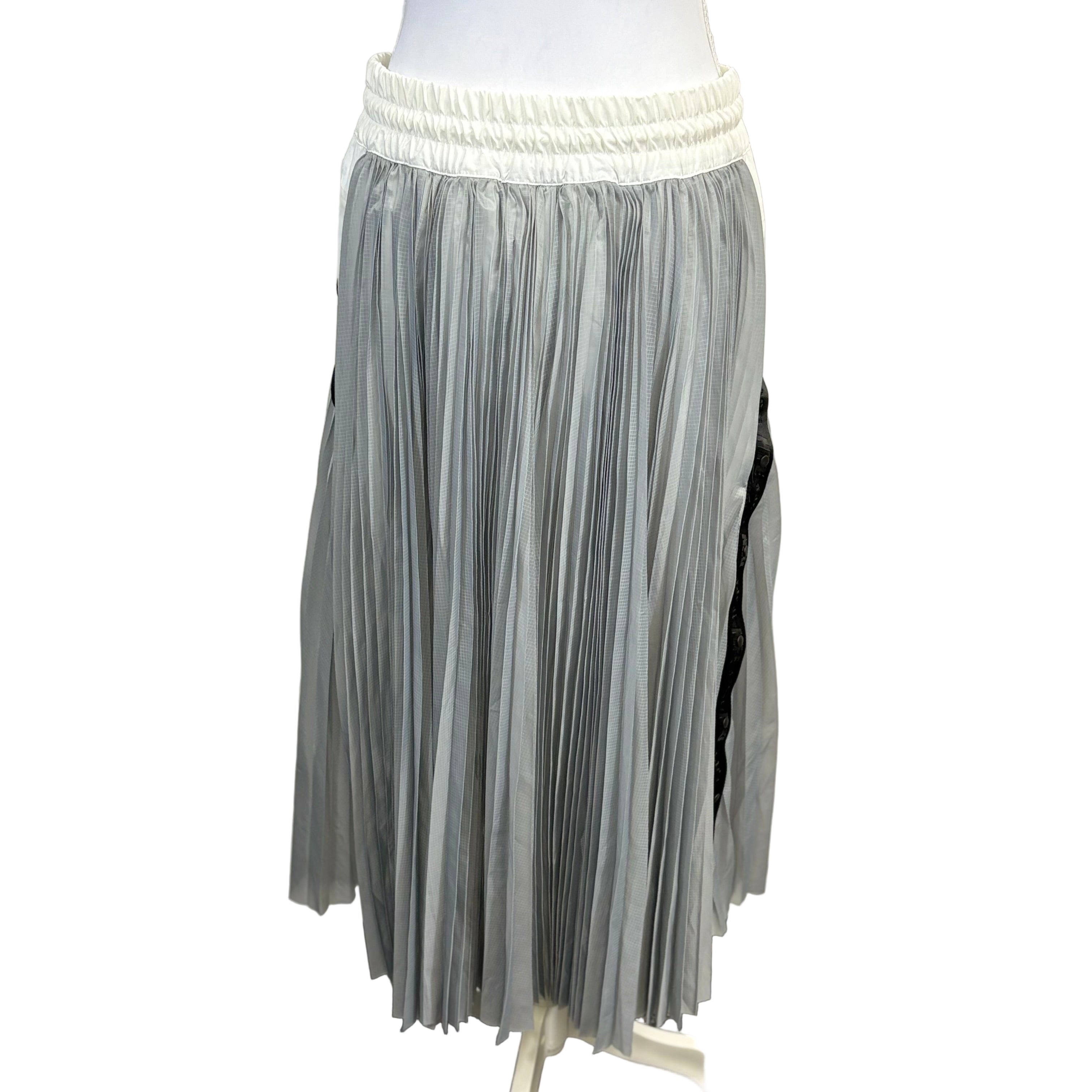 Nike/Sacai High Low Skirt NWT, size small