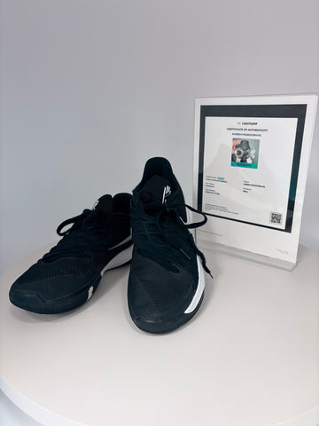 Nike Zoom Kyrie Low 1 Black metallic silver Authenticated