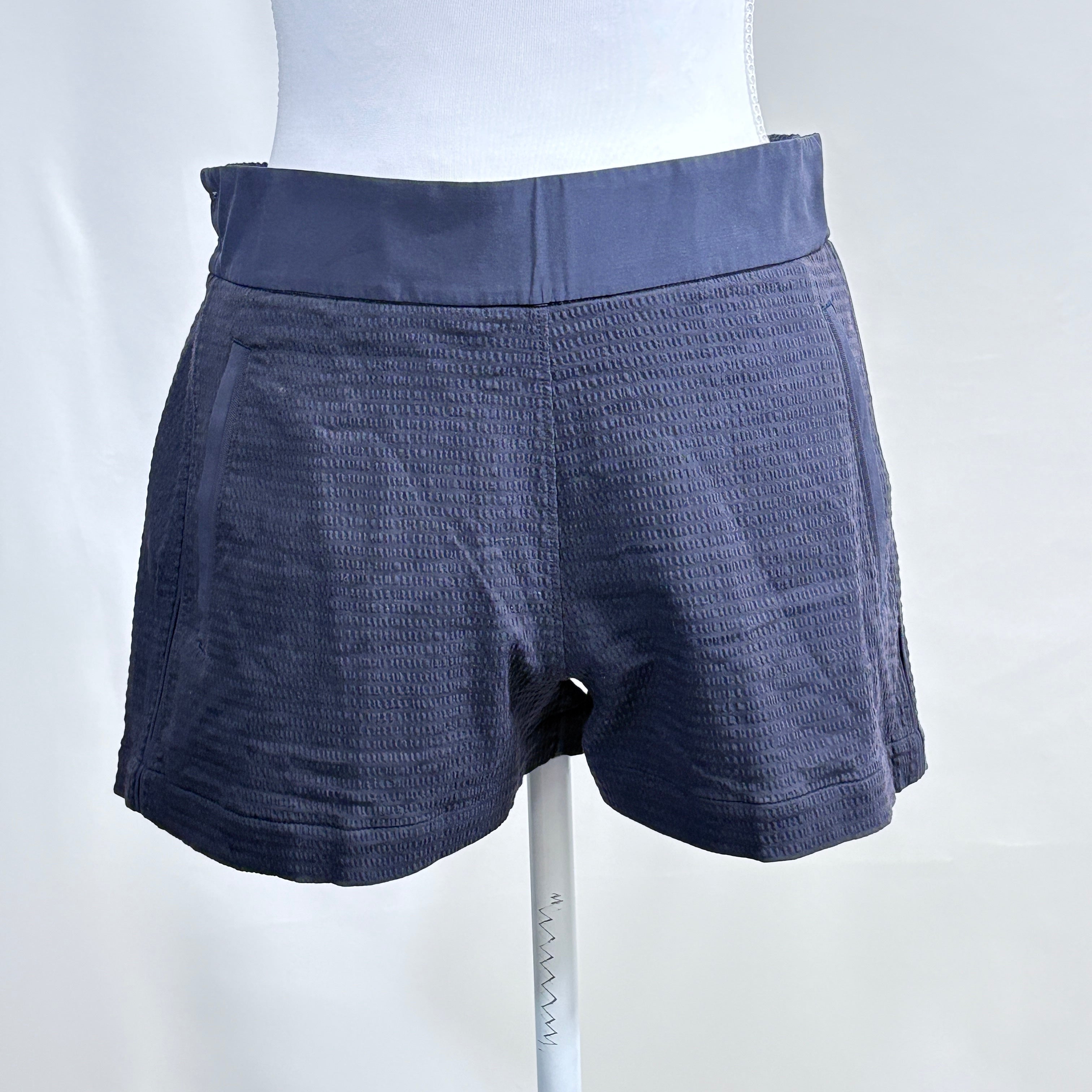 Lululemon women's shorts, size 6