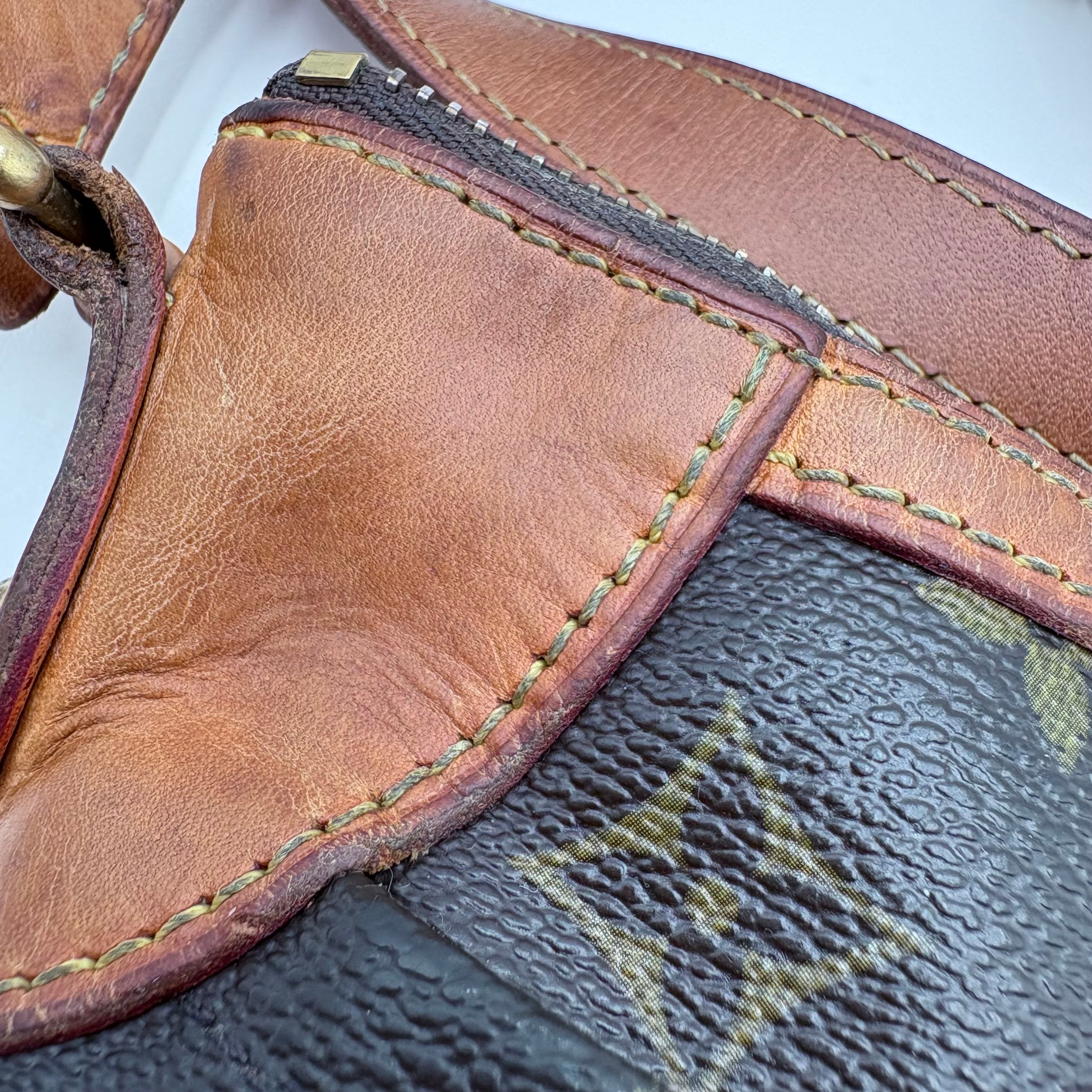 Authenticated Vintage Louis Vuitton cross body purse