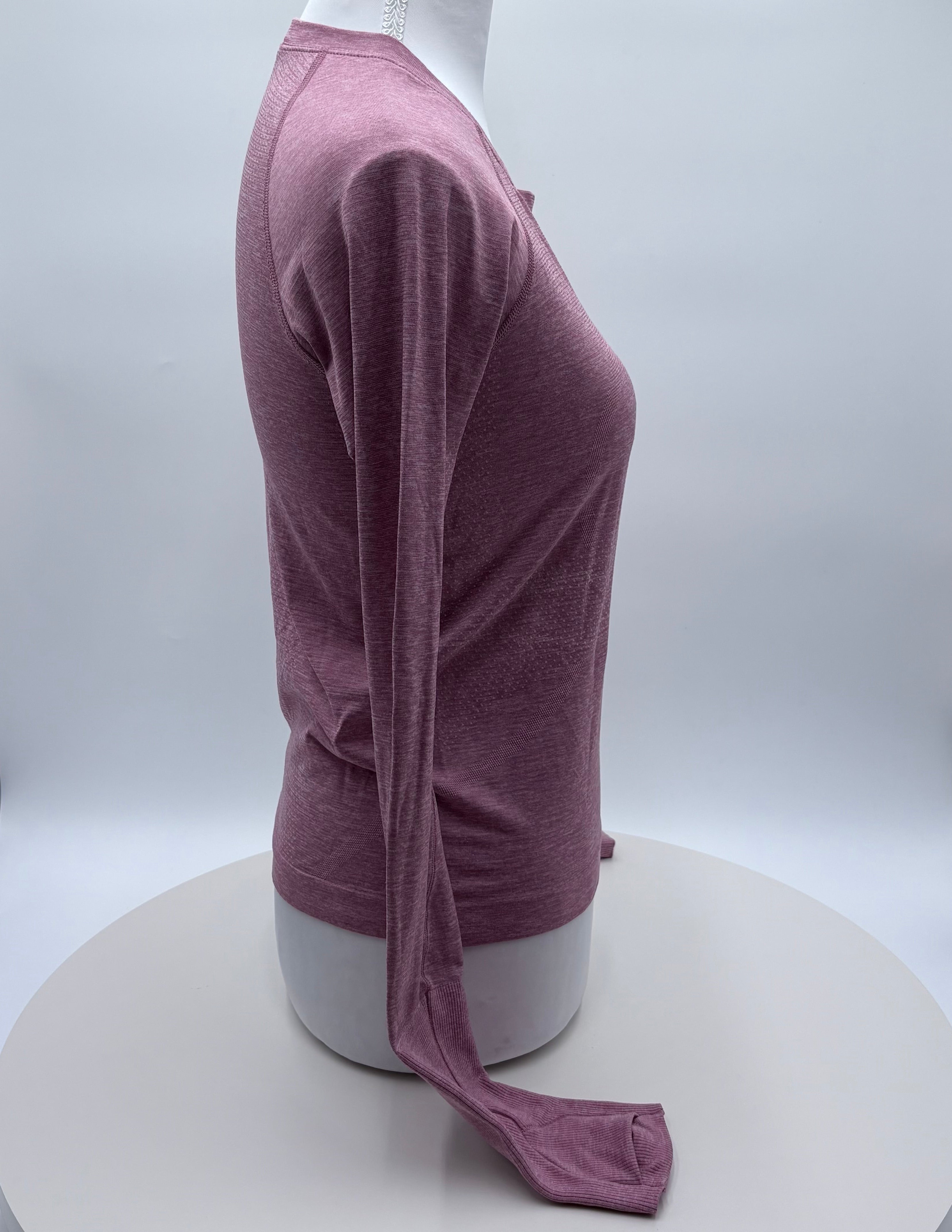 Lululemon Long sleeve shirt, size small