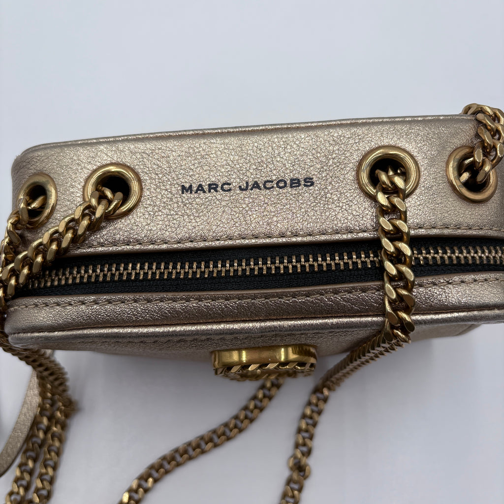 Marc Jacobs Snapshop cross body purse with gold chain
