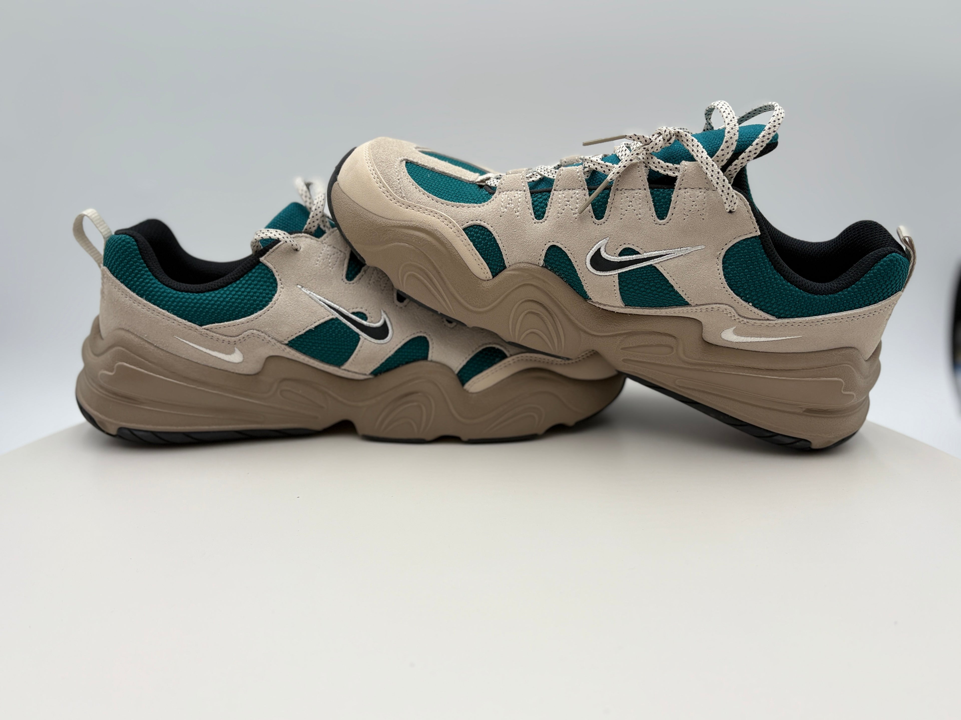 Nike Tech Hera Light Orewood (FJ9532-110)