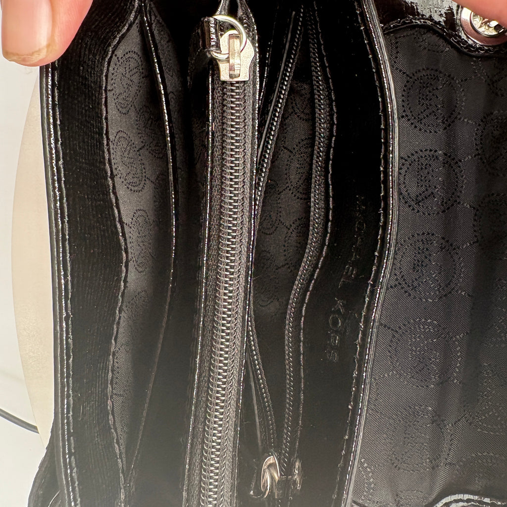 Michael Kors cross body purse