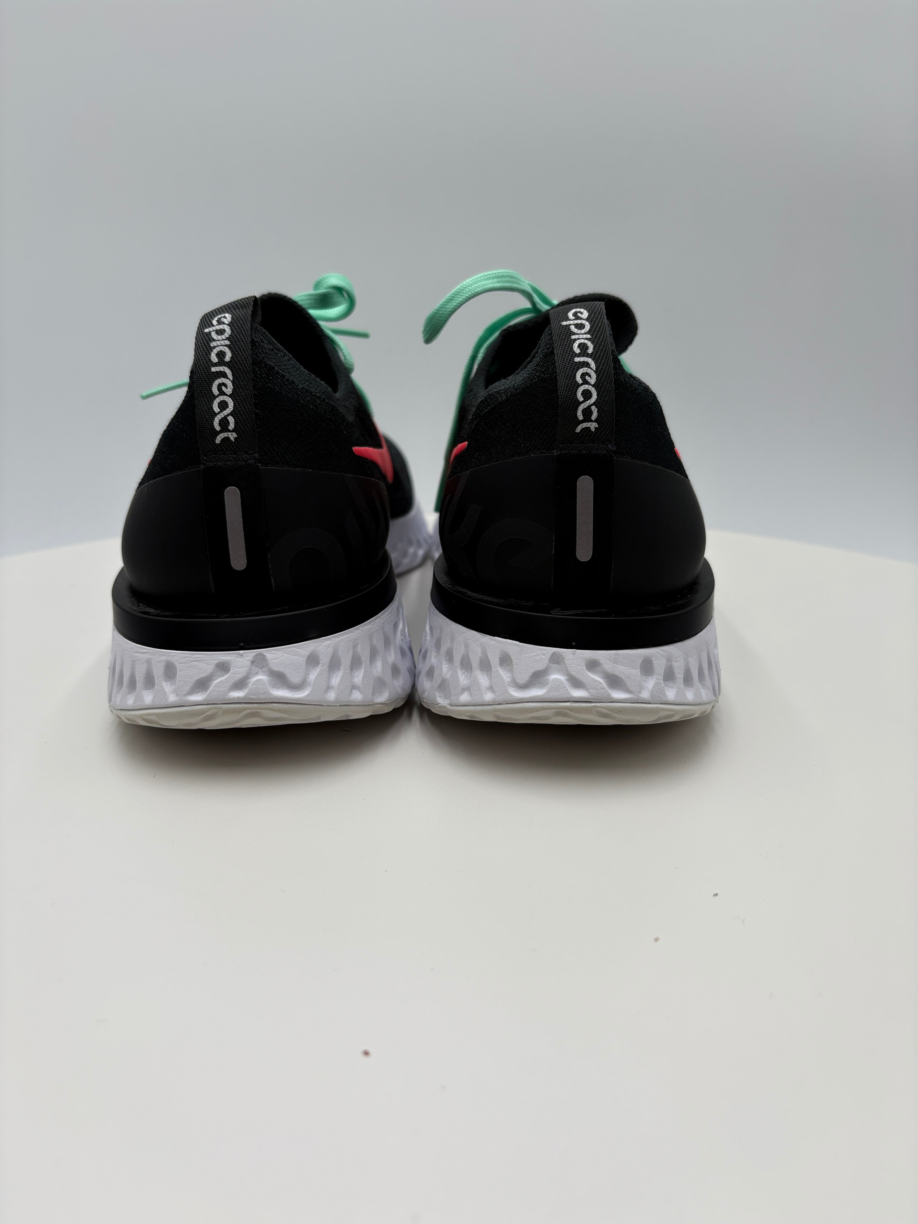 Nike ID Epic React Flyknit