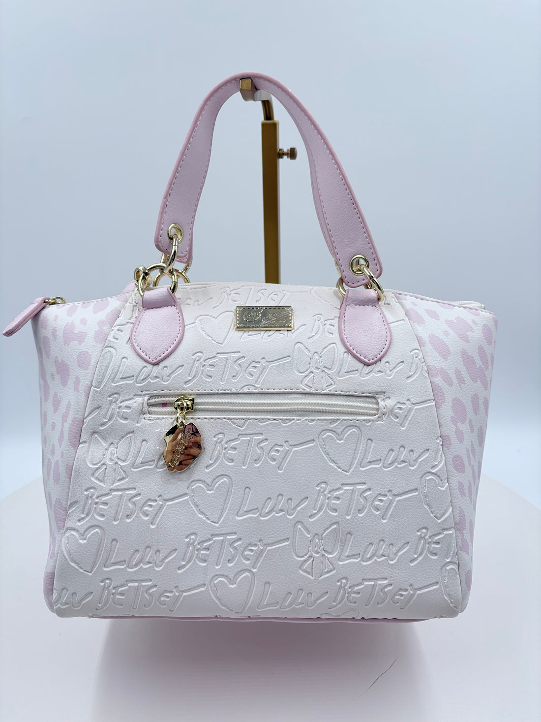 Betsy Johnson Handbag/shoulder Bag/Adjusts to crossbody purse