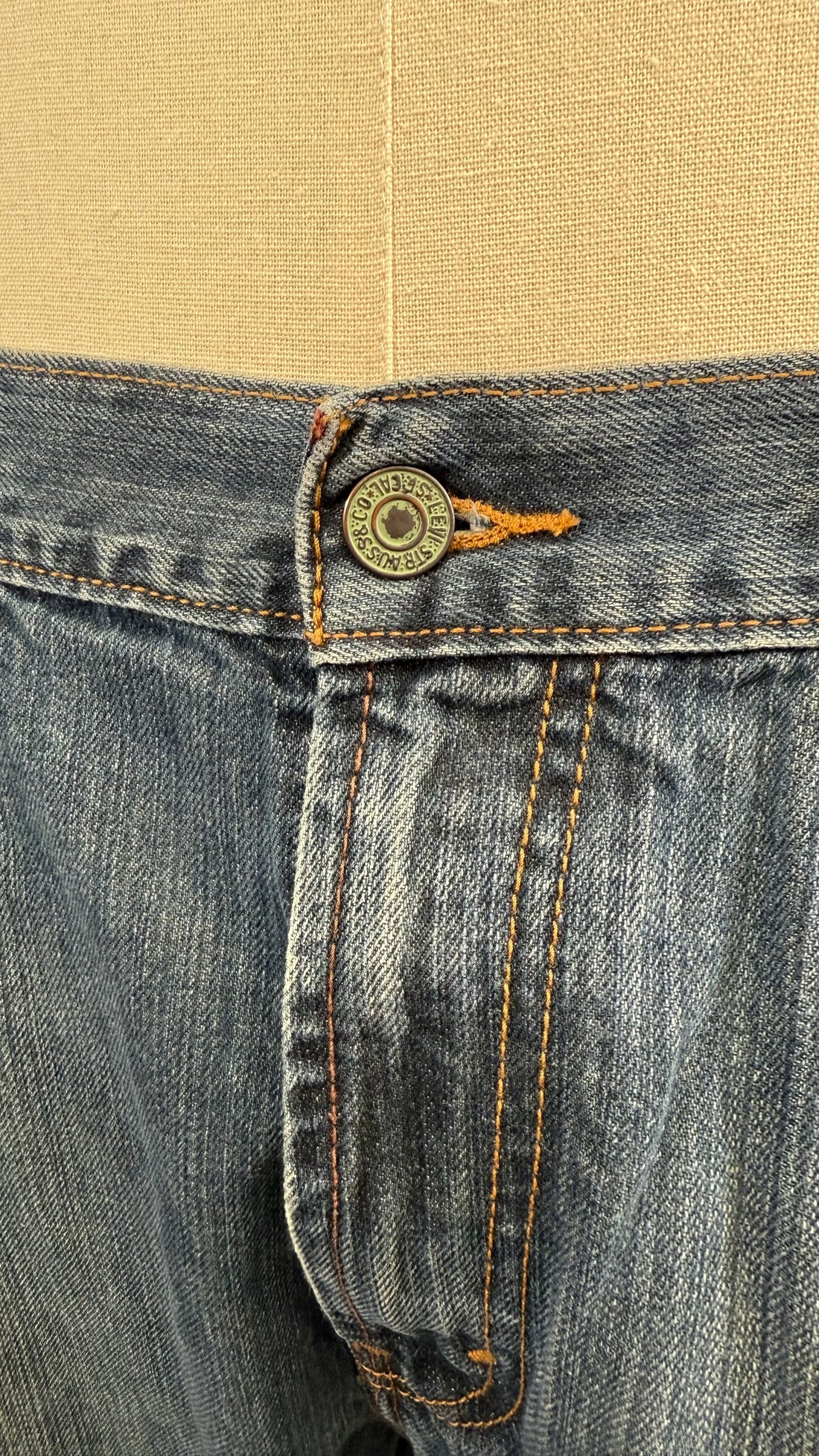 Levi Men's 559 Jeans, waist 32"