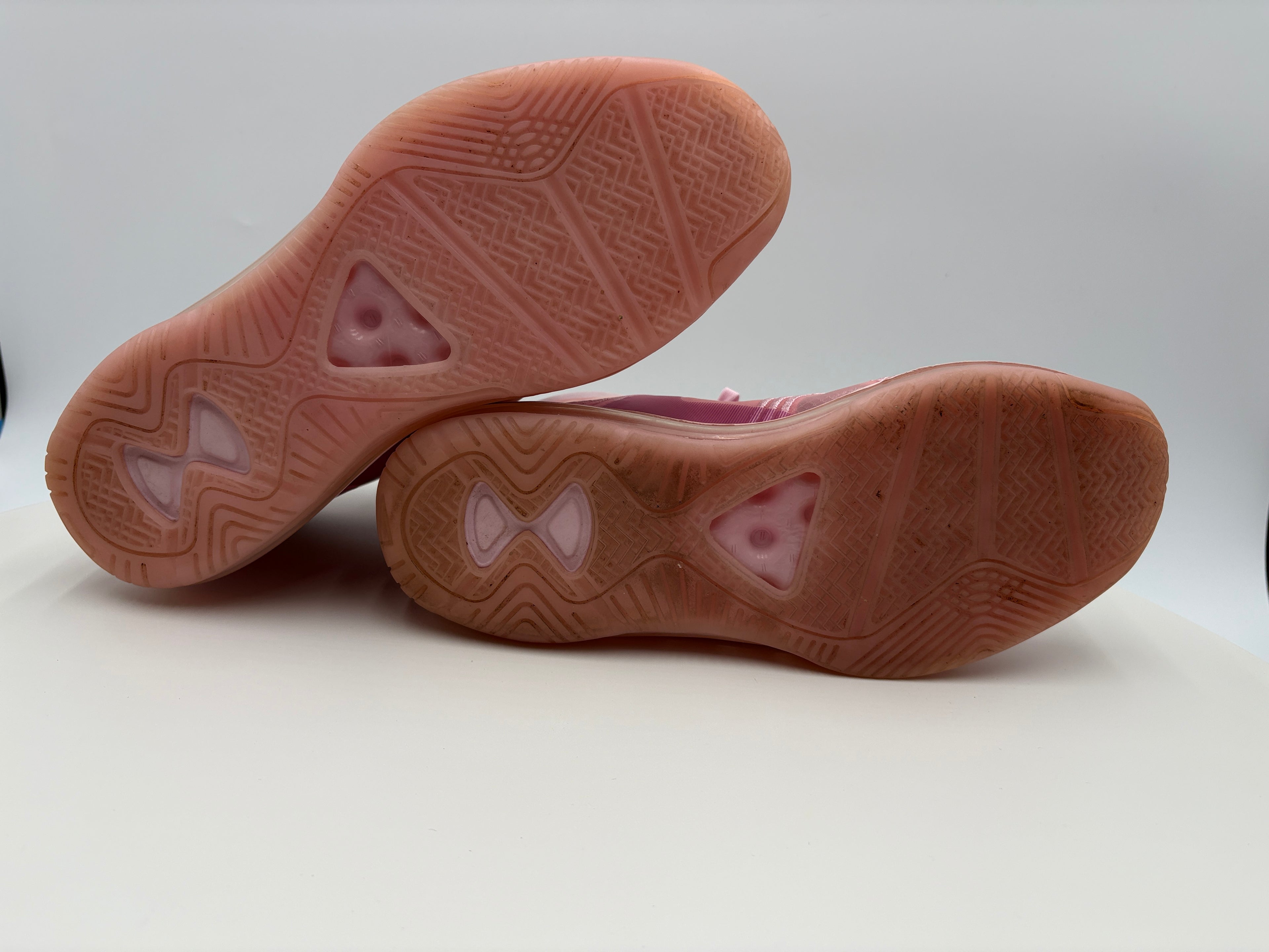 Nike John Elliott X Lebron Icon, Tulip Pink