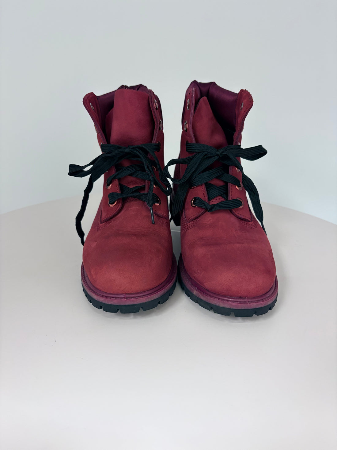 Timberland burgundy women's boots, like new condition