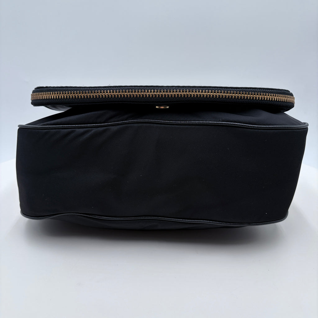 Marc Jacobs cross body purse