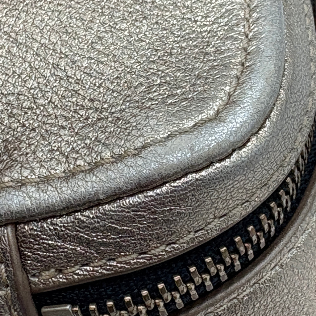 Marc Jacobs Snapshop cross body purse with gold chain