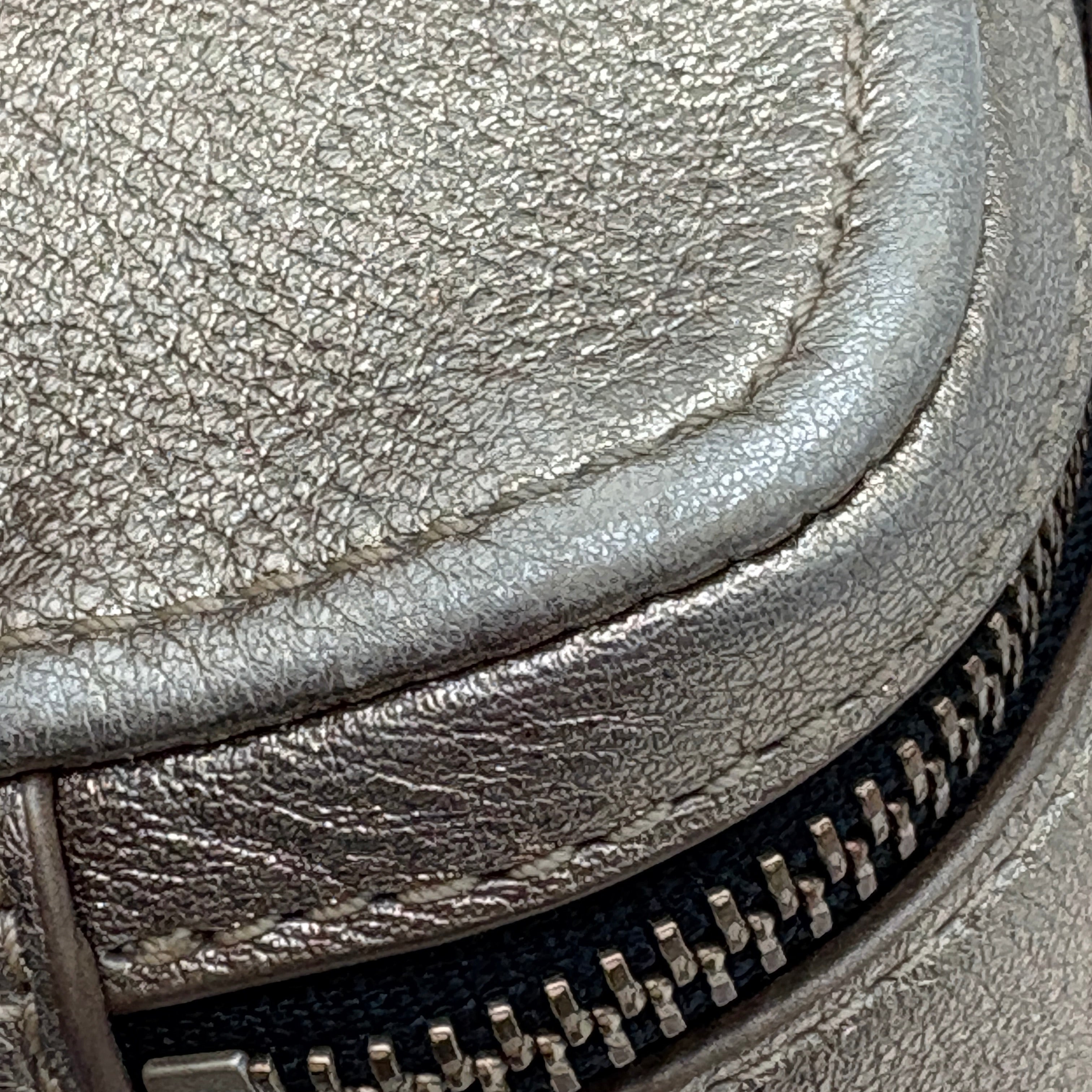 Marc Jacobs Snapshop cross body purse with gold chain