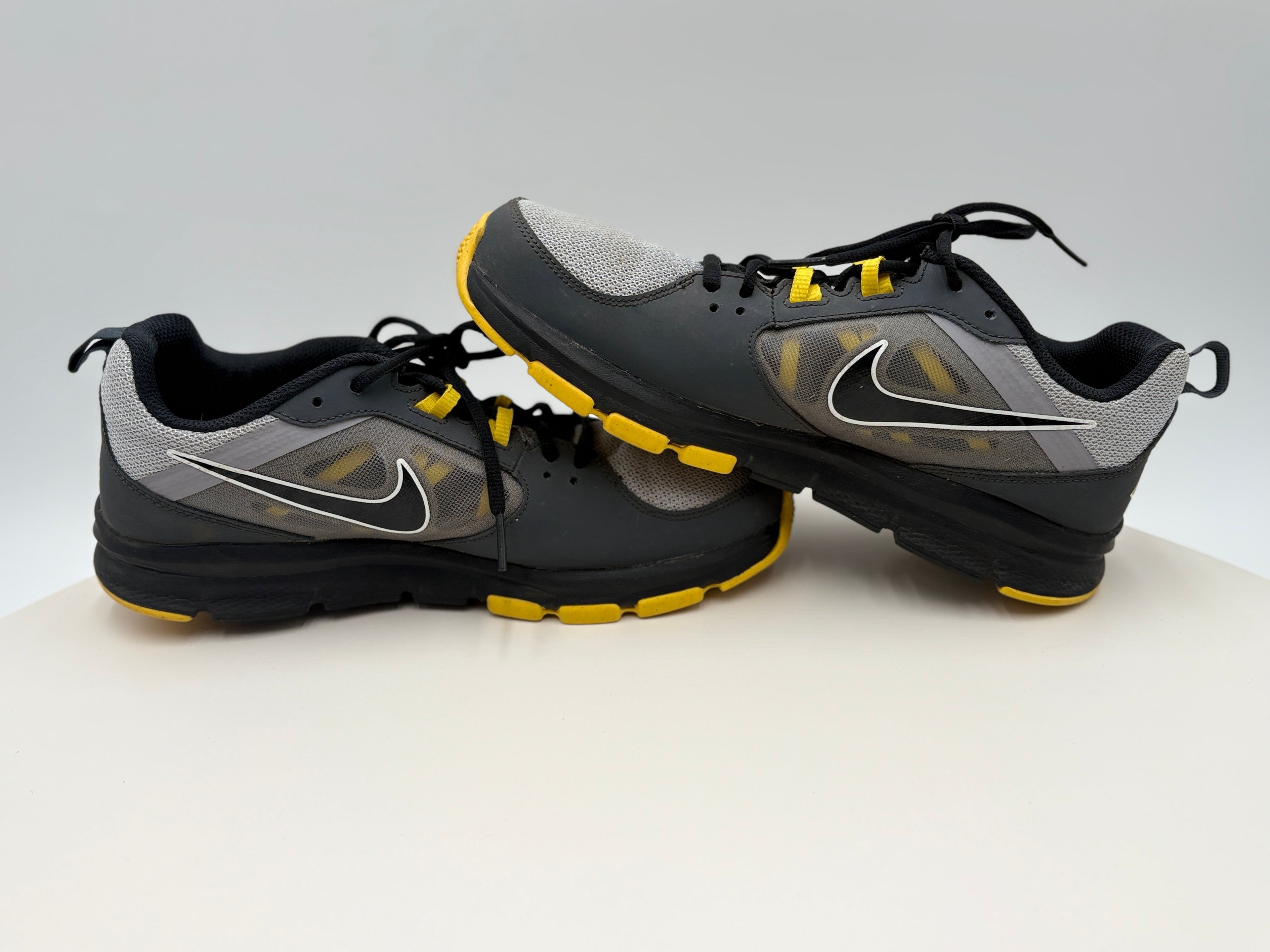 Nike Air Velocitrainer 'Black Yellow' (554891-002)