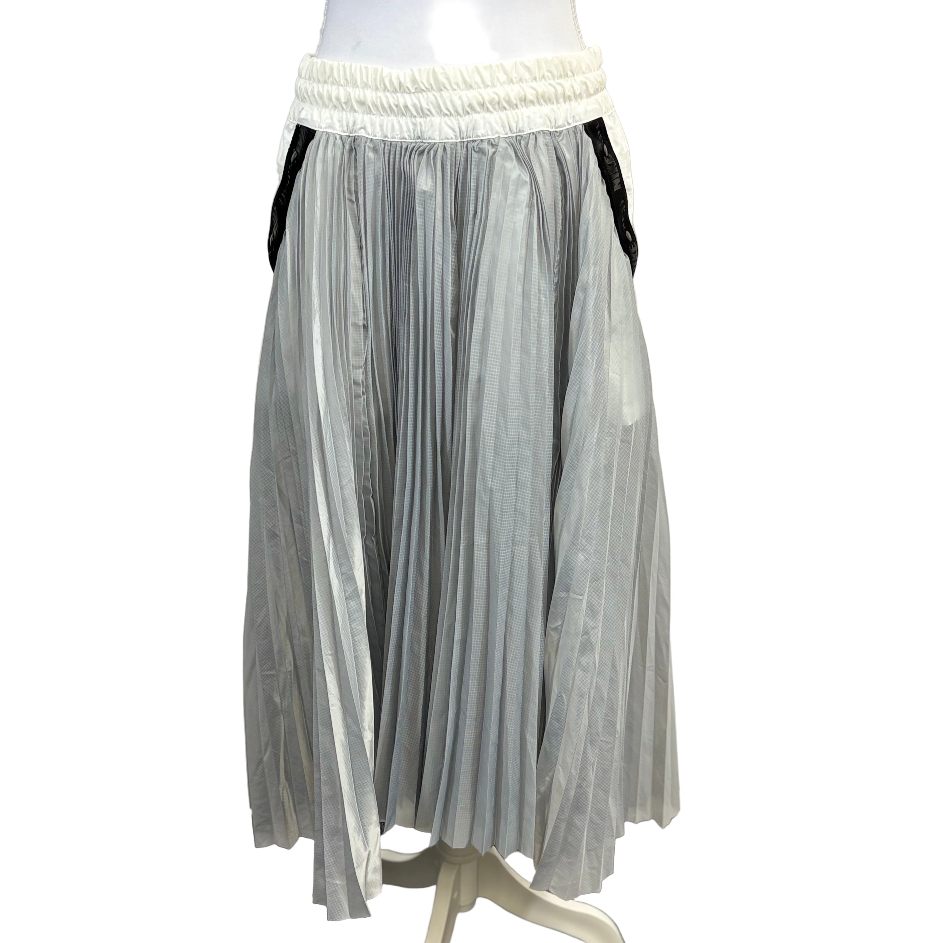 Nike/Sacai High Low Skirt NWT, size small