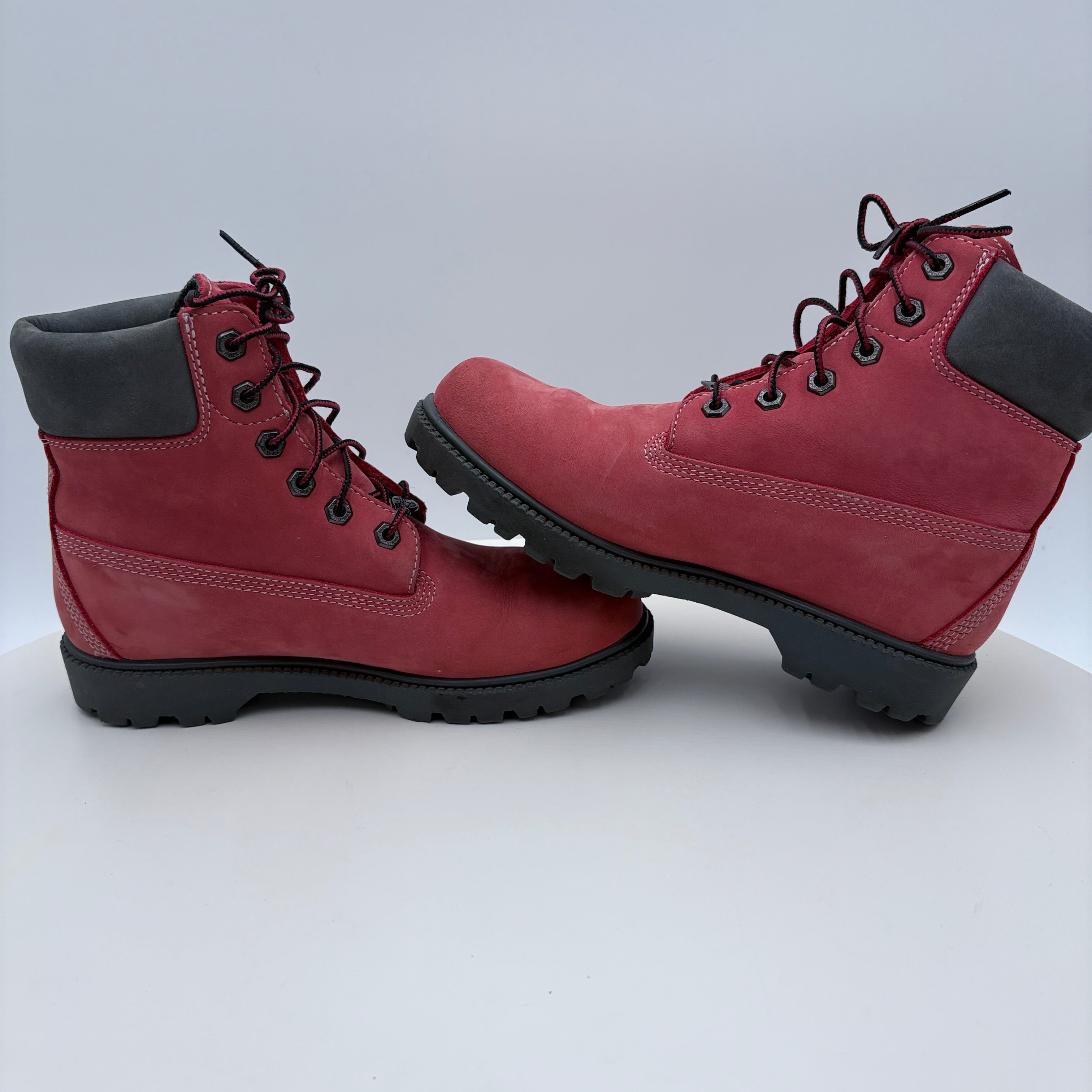 Timberland women's brick red boots, like new in box