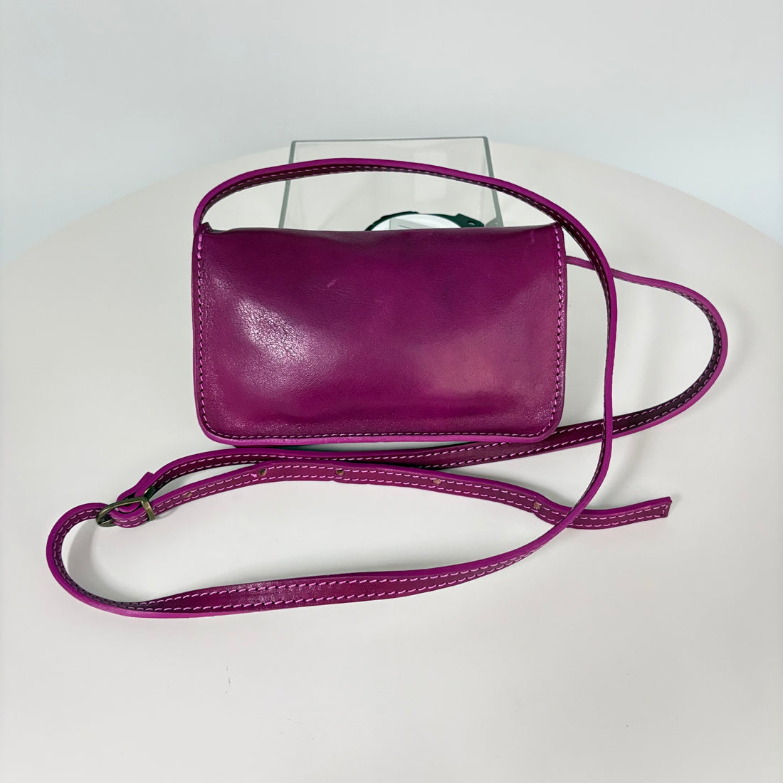 Vera Pella burgundy leather crossbody purse