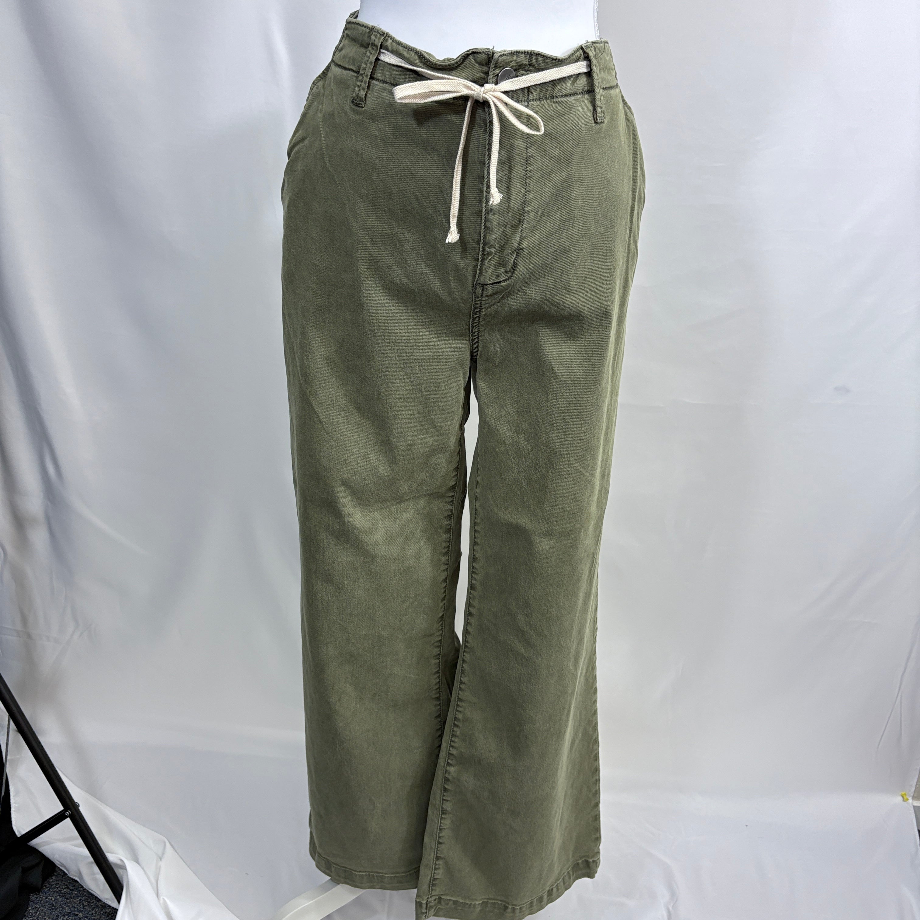 Paige Wide leg Denim Jeans, size medium, waist 31"