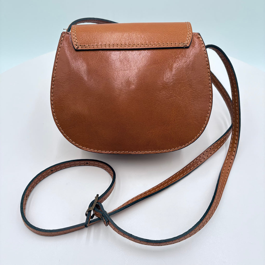 Vera Pella Italian made leather crossbody purse