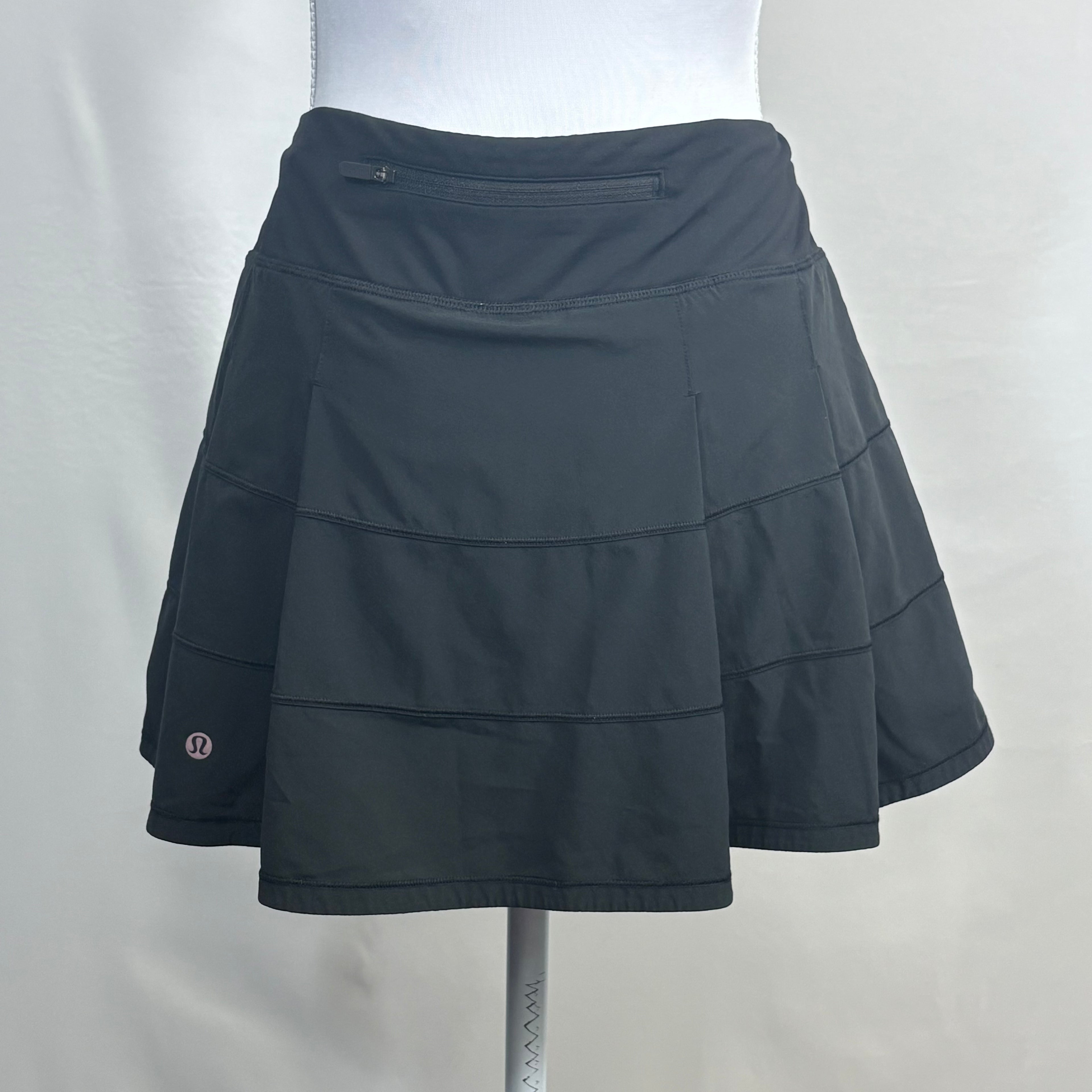 Lululemon shorts, size medium