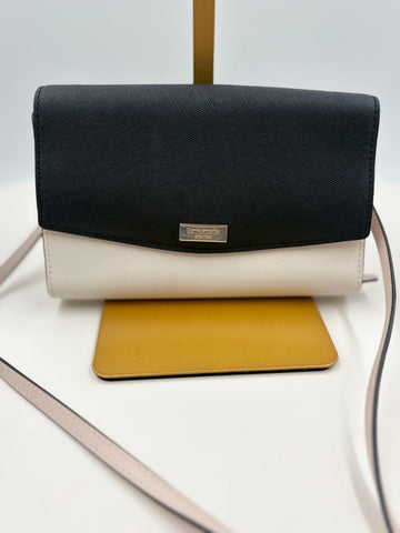 Kate Spade crossbody purse, with credit card storage