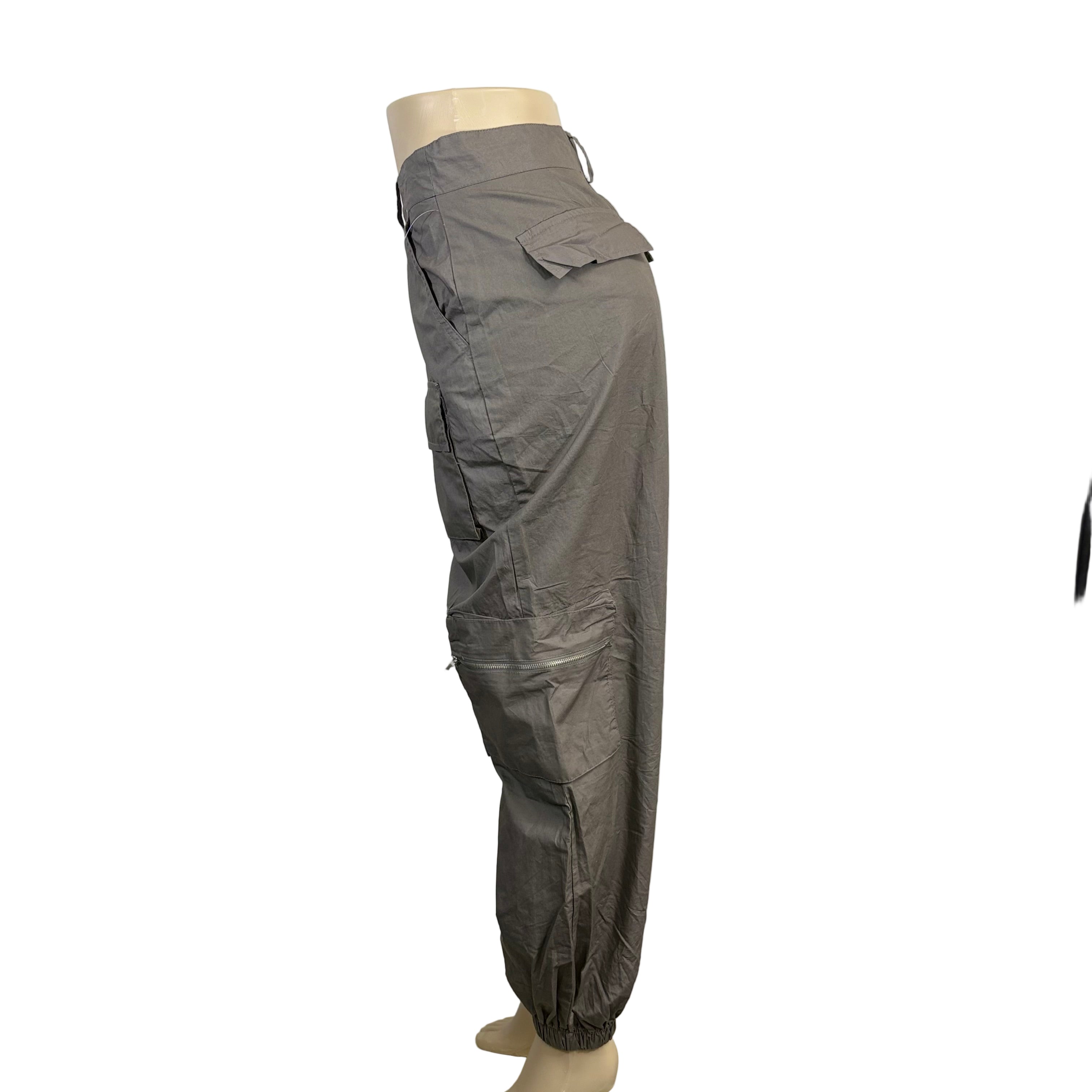 Rachel Paige Cargo pants NWT, size large, waist 33"