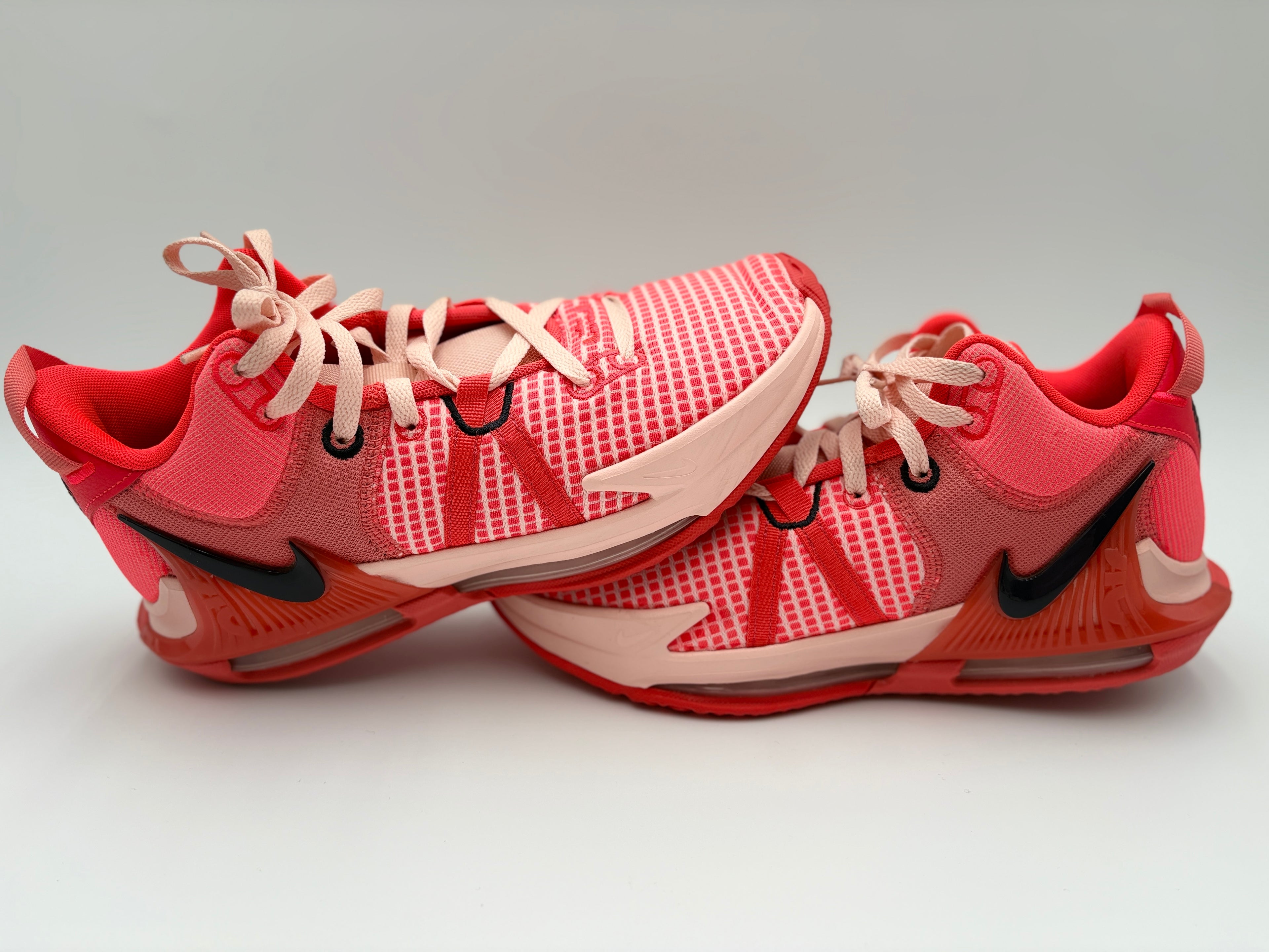 Nike Lebron Witness 7 Bright Crimson