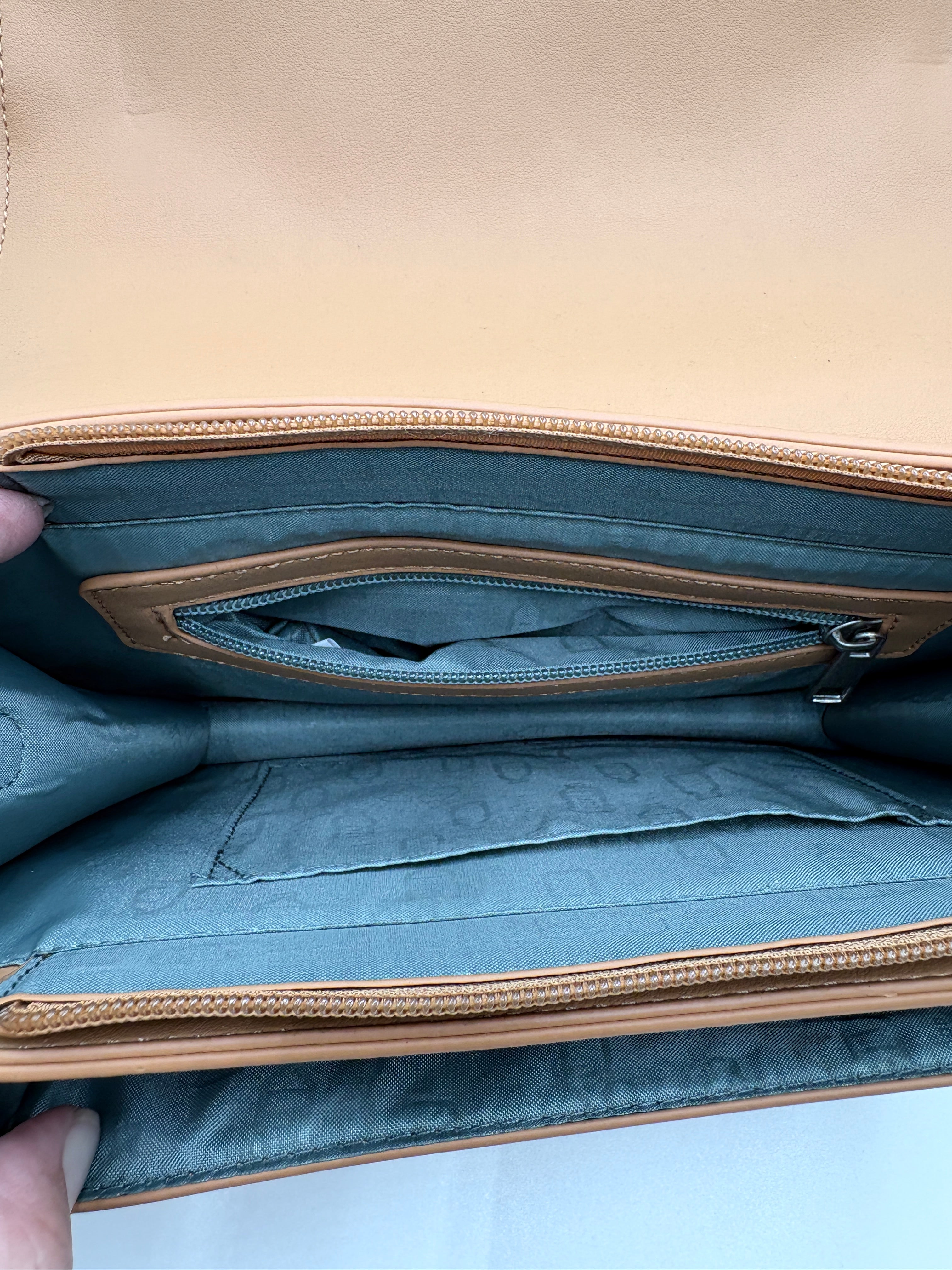 Pixi Mood cross body purse