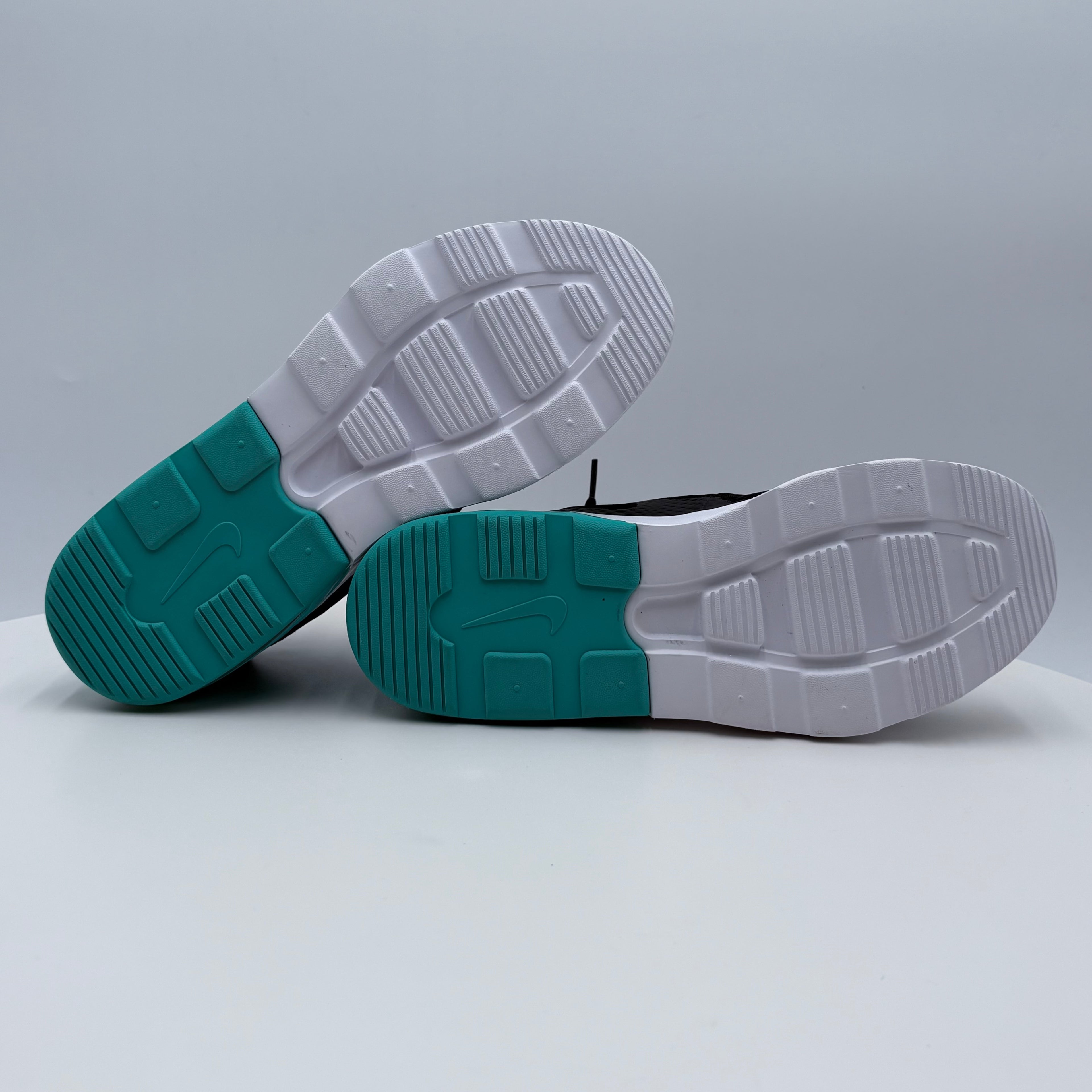 Nike Air Max Motion 2