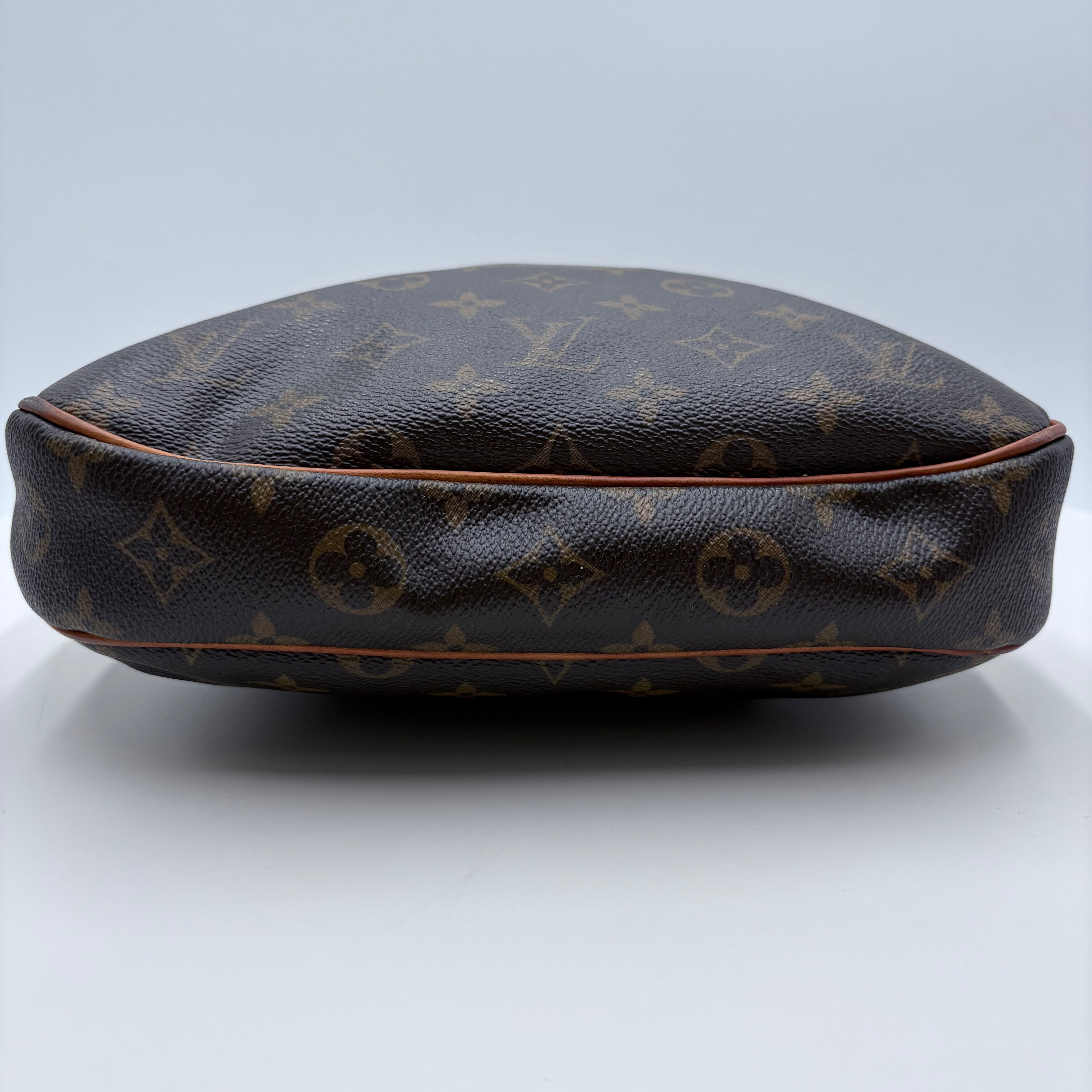 Authenticated Vintage Louis Vuitton cross body purse