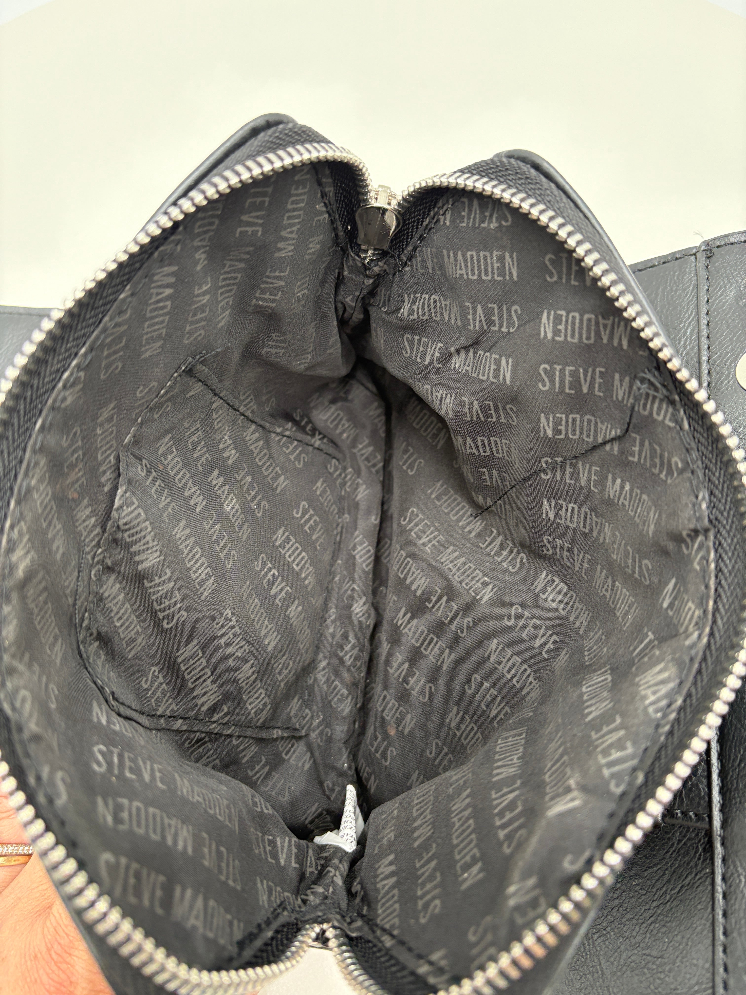 Steve Maden Crossbody purse