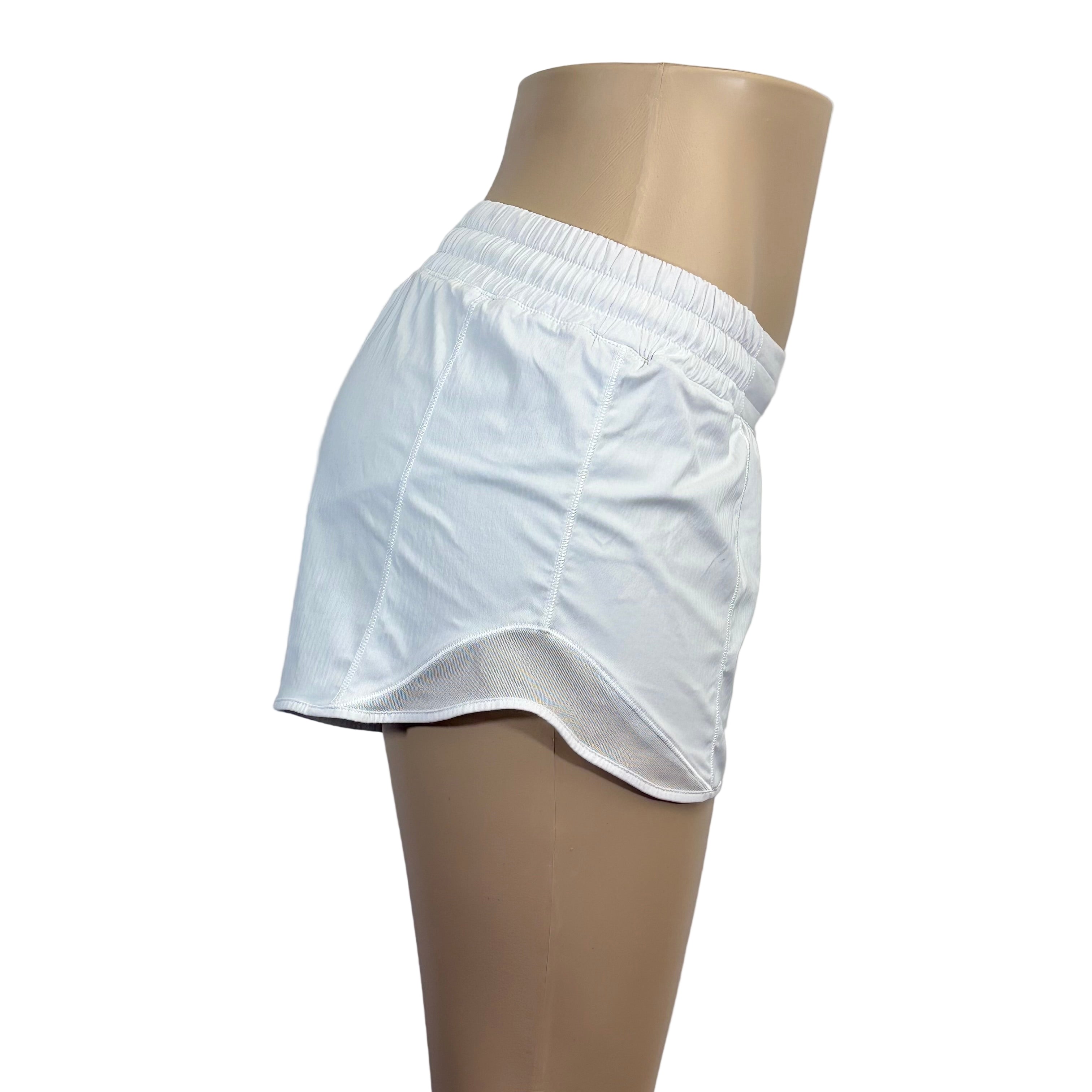 Lululemon Shorts, size 6