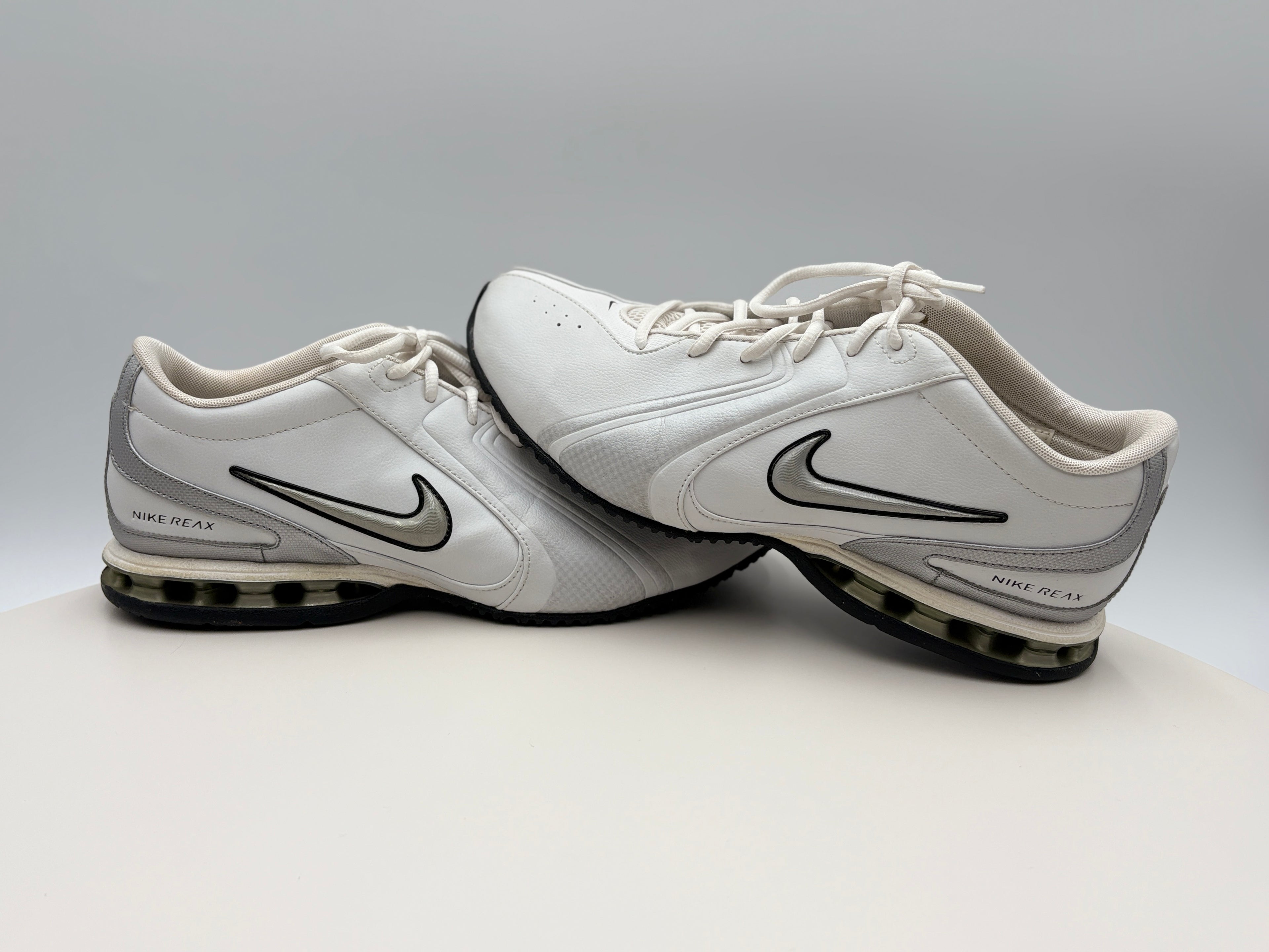 Nike Reax Trainer III SL White Metallic Silver (333765-101) Authenticated