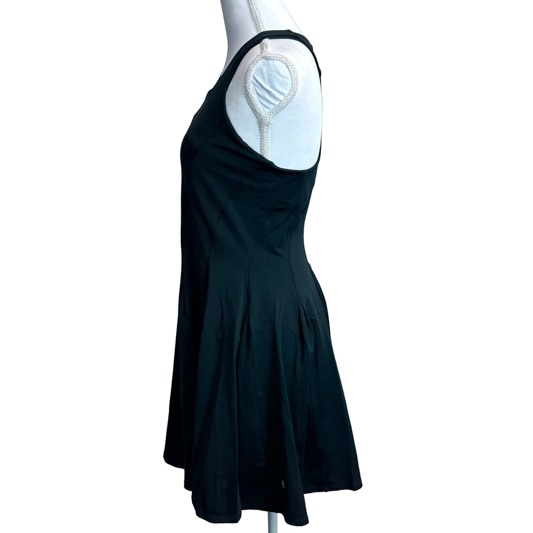 Lululemon sleeveless black dress with built in bra