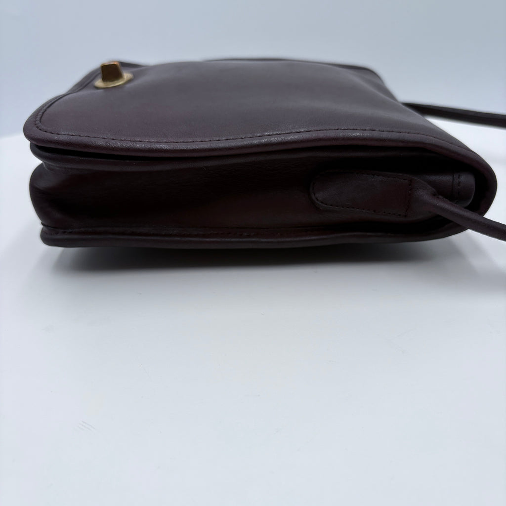 Authenticated Vintage Coach Crossbody ‚Because Real Luxury Doesn't Pretend