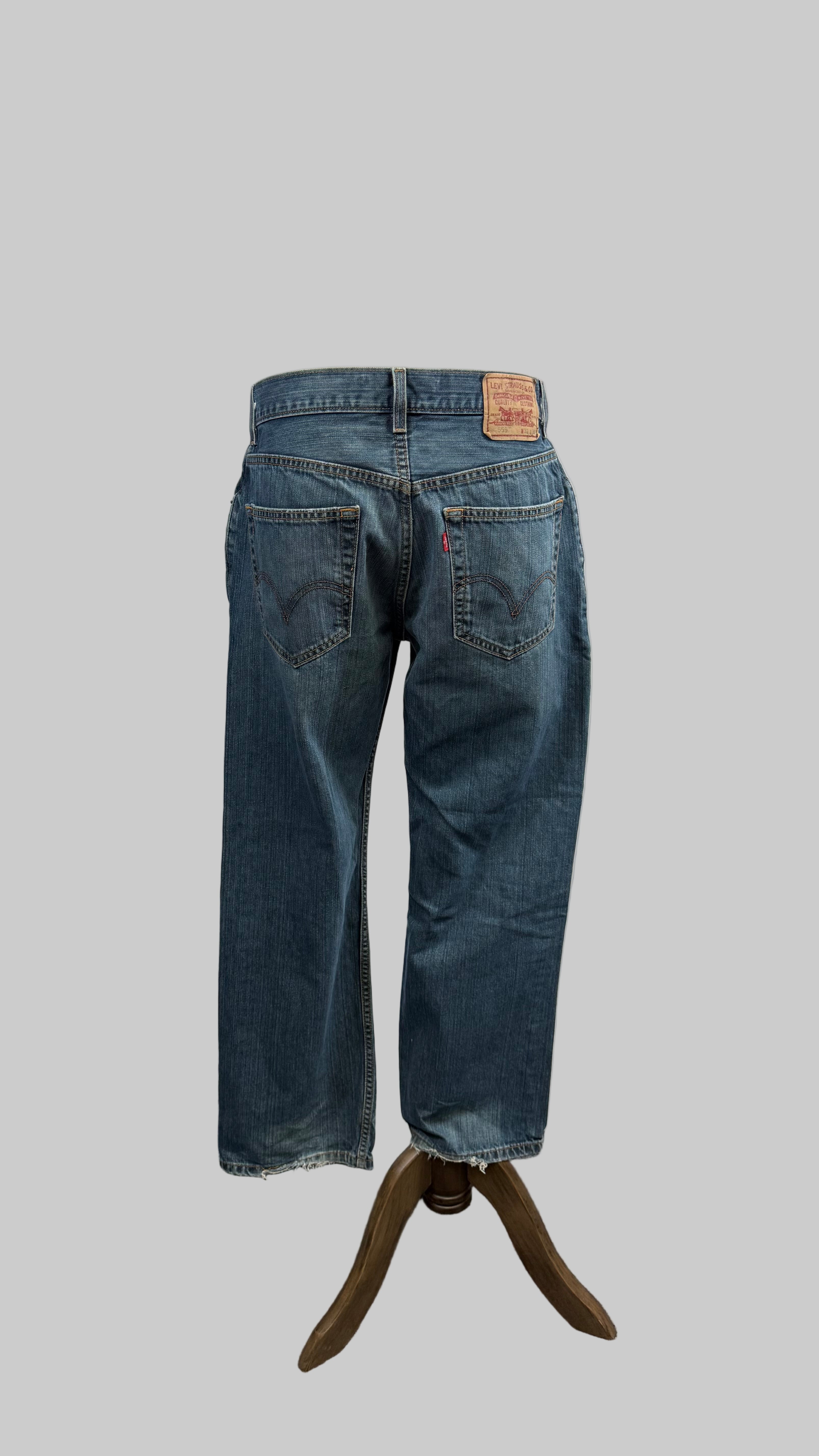 Levi Men's 559 Jeans, waist 32"