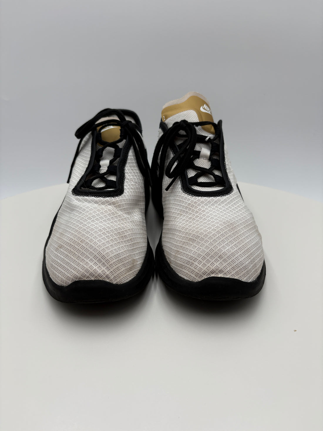 Nike Air Max Motion 2, Black/Gold